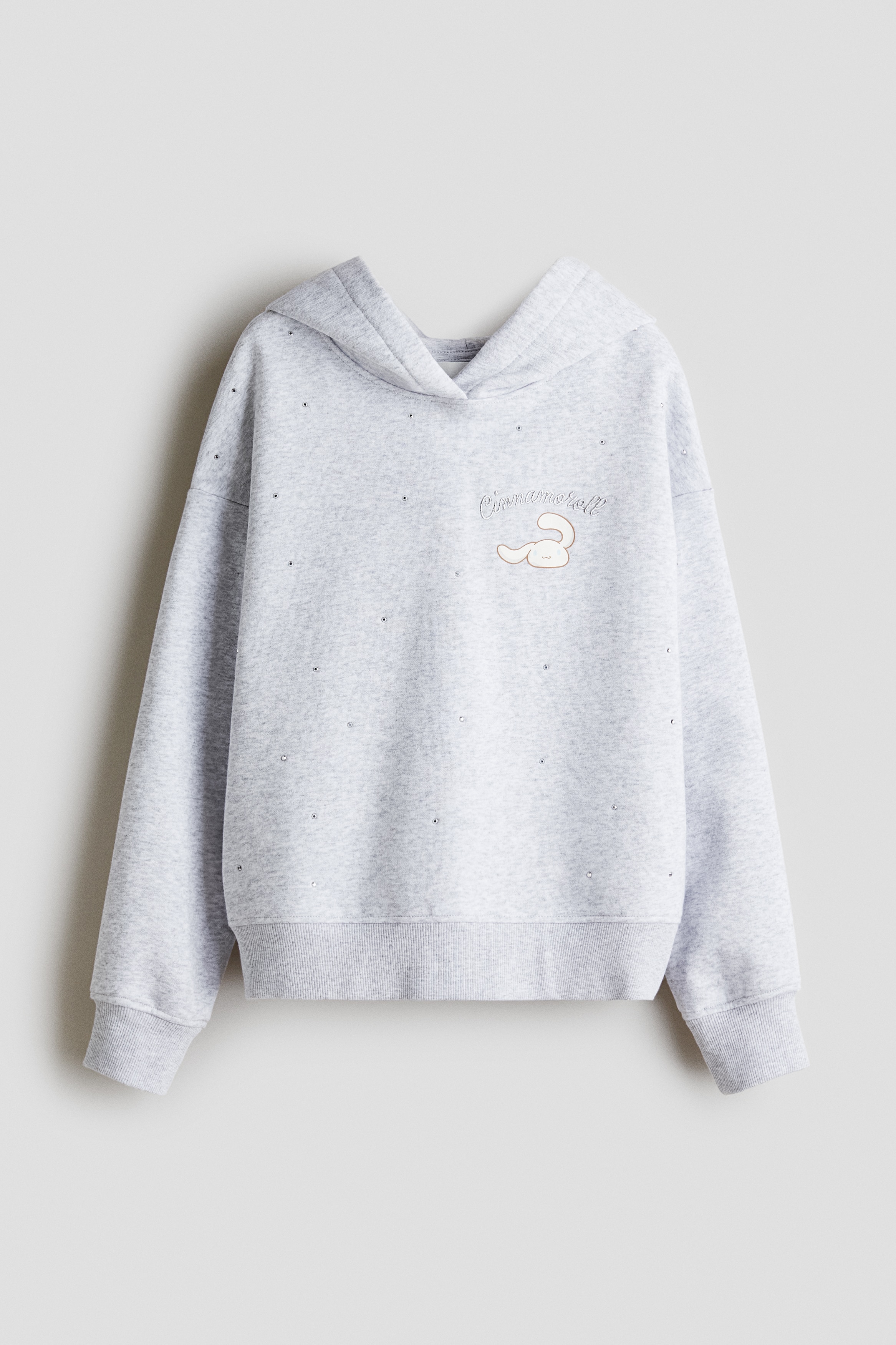 Φούτερ με κουκούλα και σχέδιο - Γκρι μελανζέ/Cinnamoroll/Λευκό/Snoopy/Γκρι μελανζέ/SmileyWorld®/Λευκό/Χάρι Πότερ/Σκούρο καφέ/SmileyWorld®/Ανοιχτό ροζ/Kuromi/Μοβ/Kuromi/Γκρι μελανζέ/Lilo & Stitch/Ροζ/Lilo & Stitch/Κρεμ/The Rolling Stones/Ανοιχτό ροζ/Pusheen the Cat/Γαλάζιο/Pompompurin/Κόκκινο/The Grinch