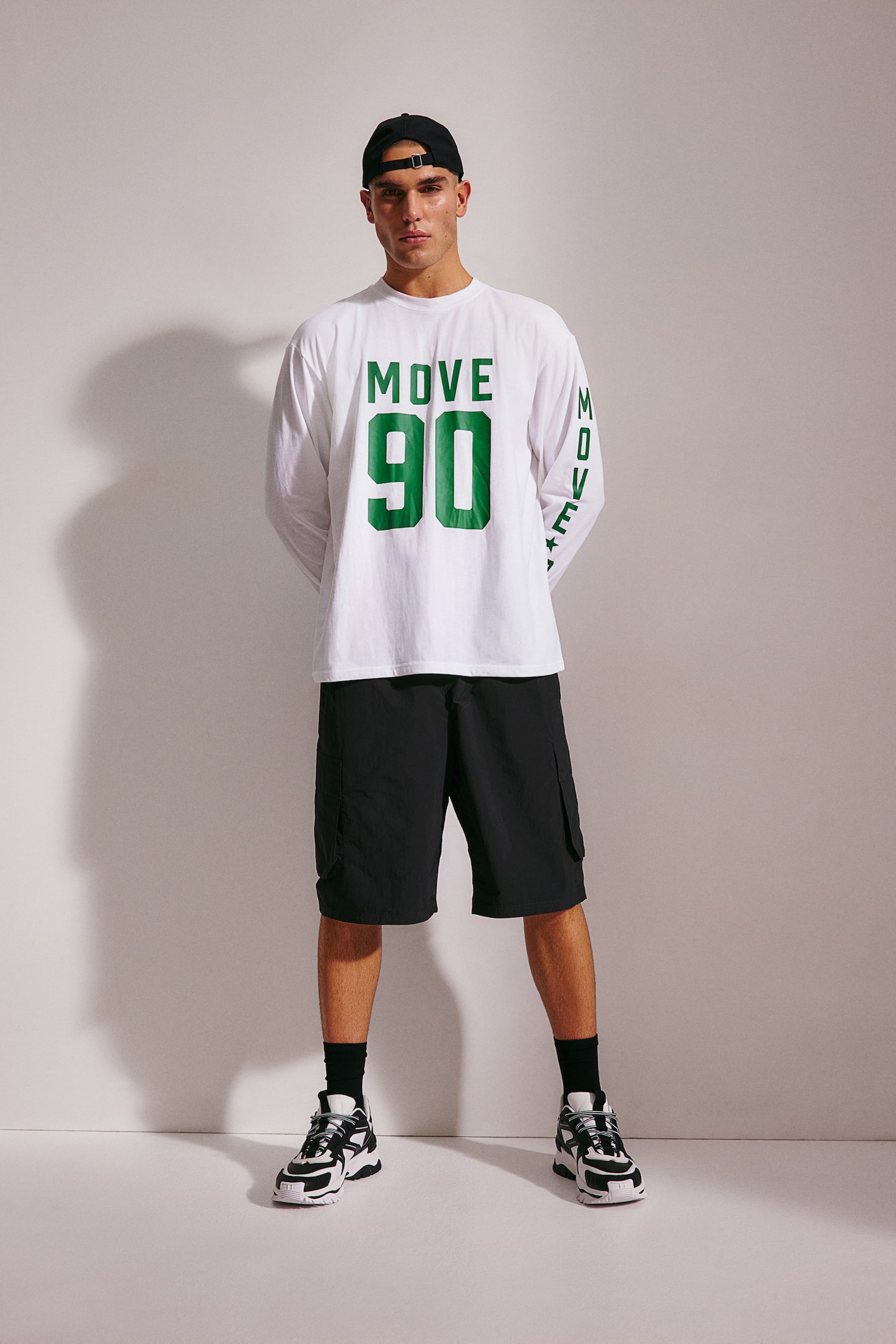 Loose Fit Long-sleeved sports top in DryMove™ - White/Move 90/White/Natural Power - 8