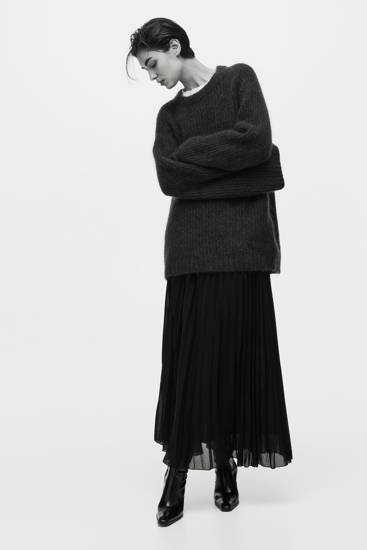 Pleated chiffon skirt - Black - 1