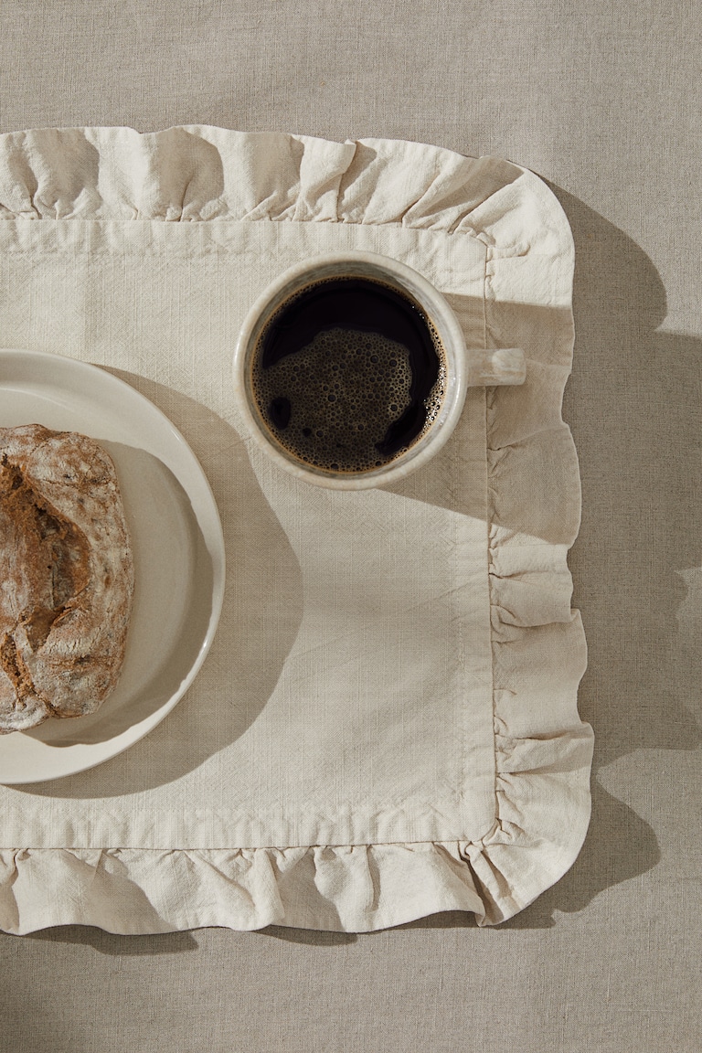 2-pack Ruffle-trimmed Placemats