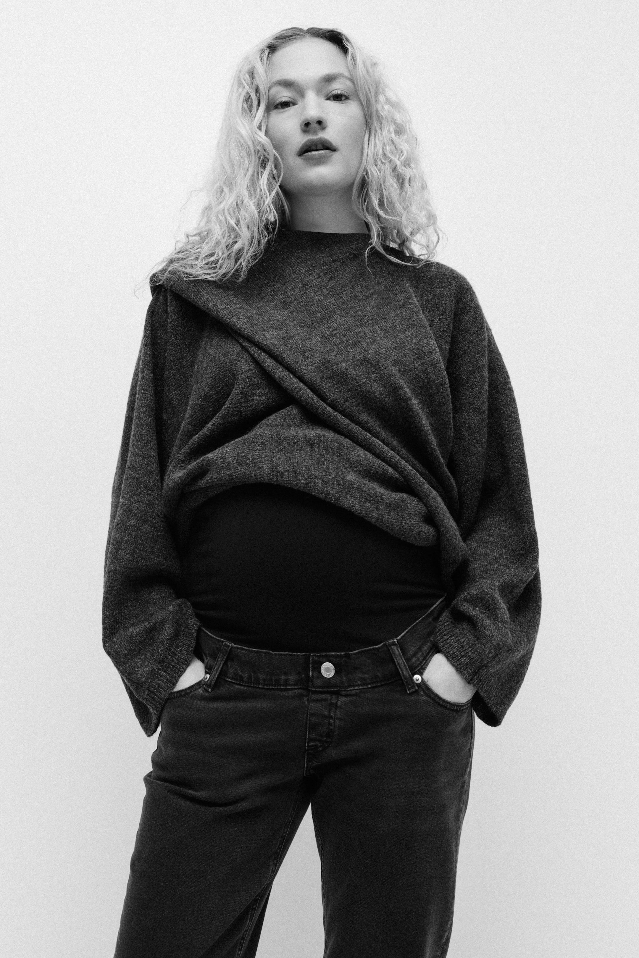 Größeres Bild ansehen: MAMA Slim Mom Ankle Jeans - Schwarz - Ladies | H&M DE 2