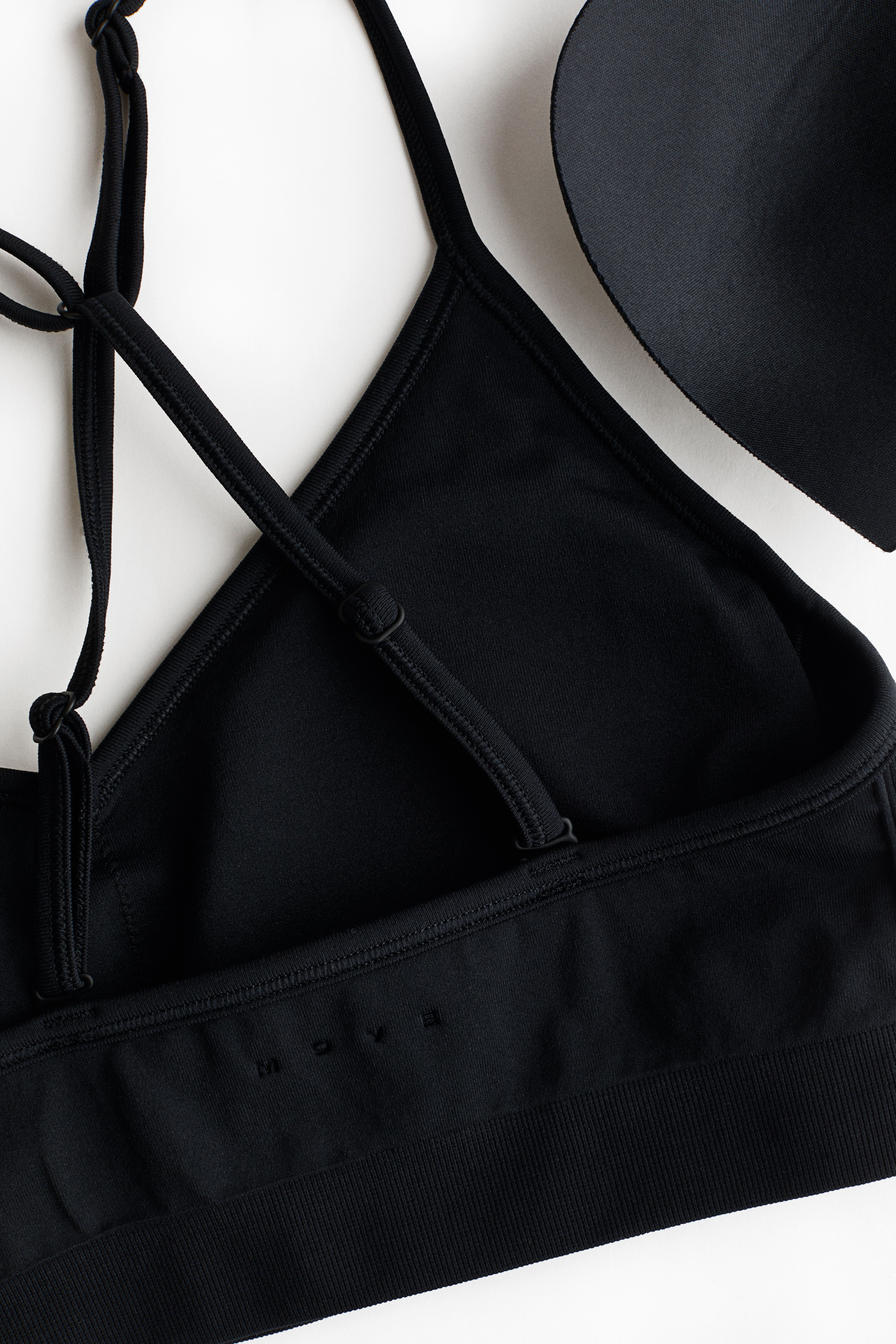 Medium Support Seamless Sports Bra with DryMove™