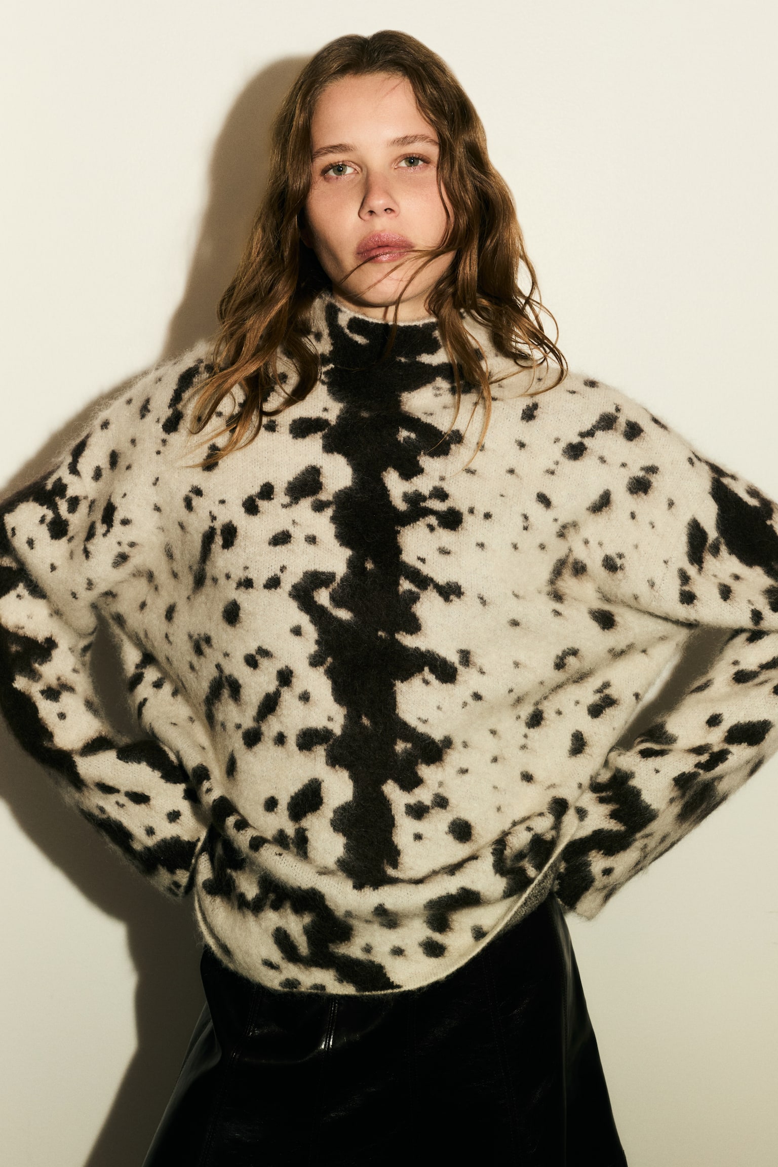 Mohair-blend turtleneck jumper - Cream/Cowhide print - 1