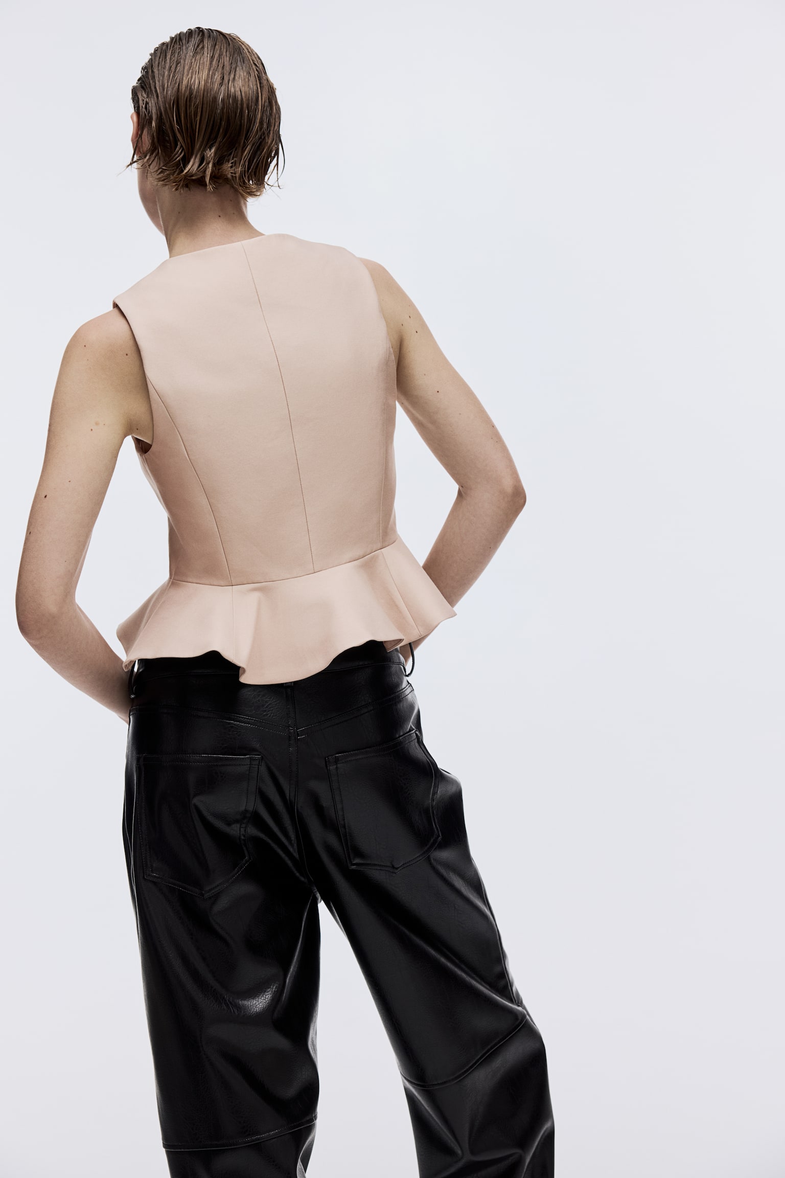 V-neck peplum waistcoat - Light beige/Black/Cream - 6