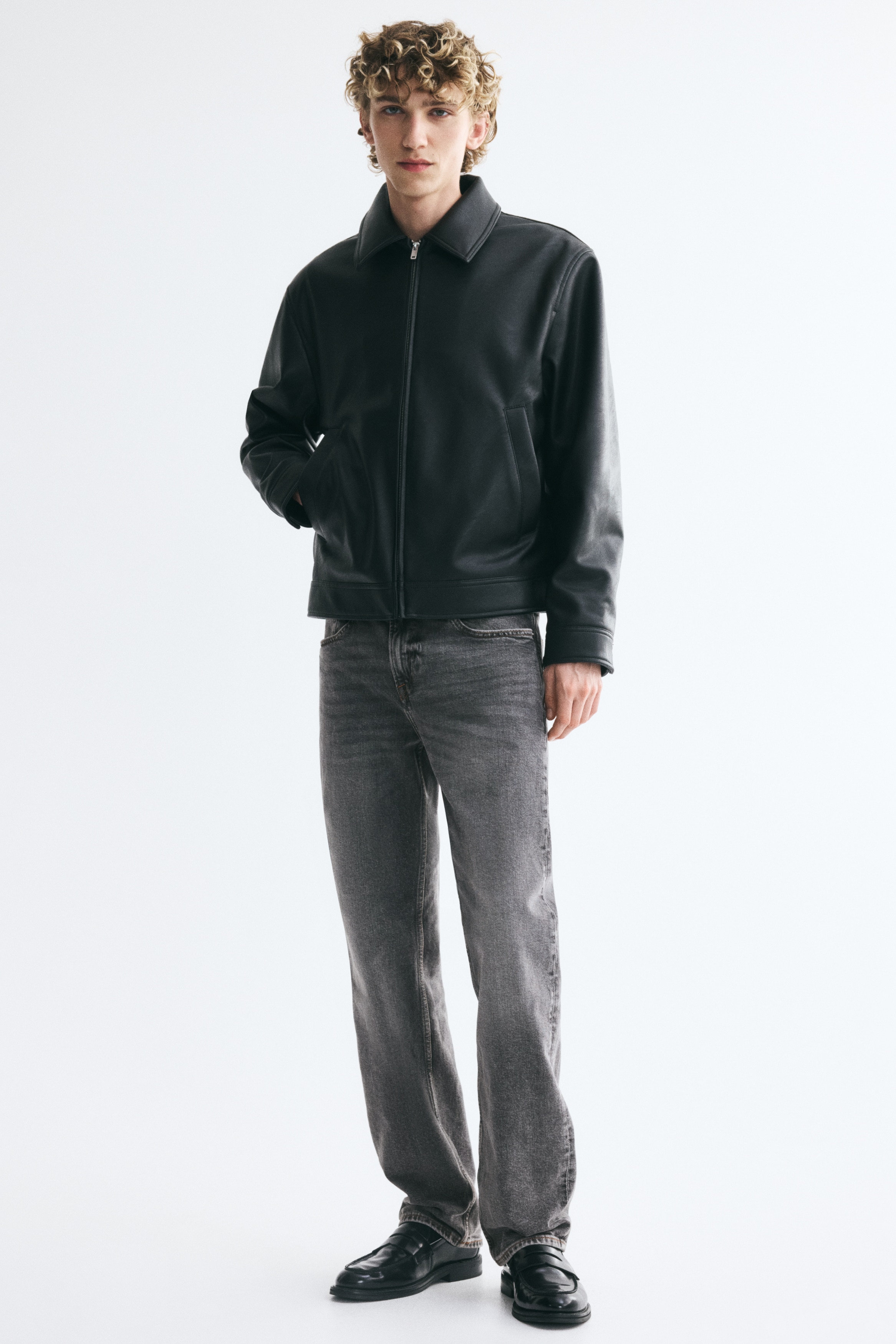 Regular JeansModel