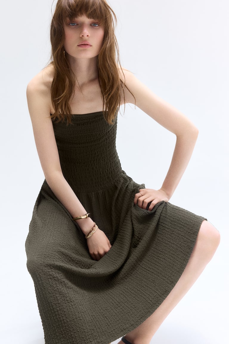 Women's Cream Smocked bandeau dress | H&M