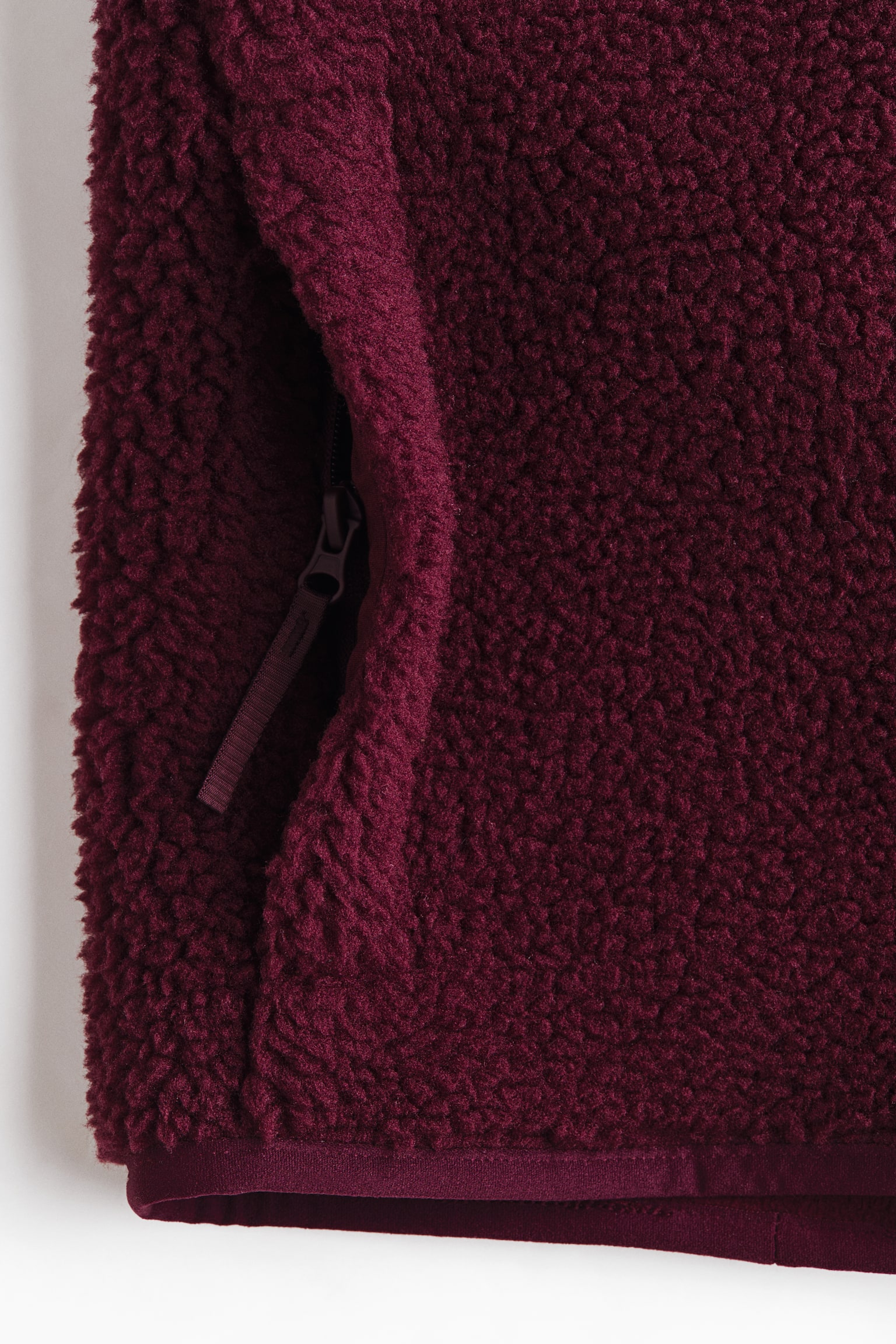 Женский жилет H&M Move Loose-Fit Teddy Fleece Sports, цвет: Вишнёвый красный — фото 3