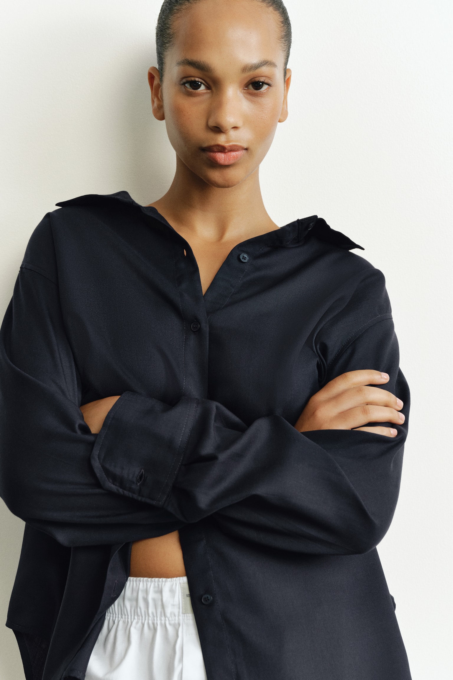 Женская рубашка H&M Lyocell Twill, цвет: Тёмно-синий — фото 2