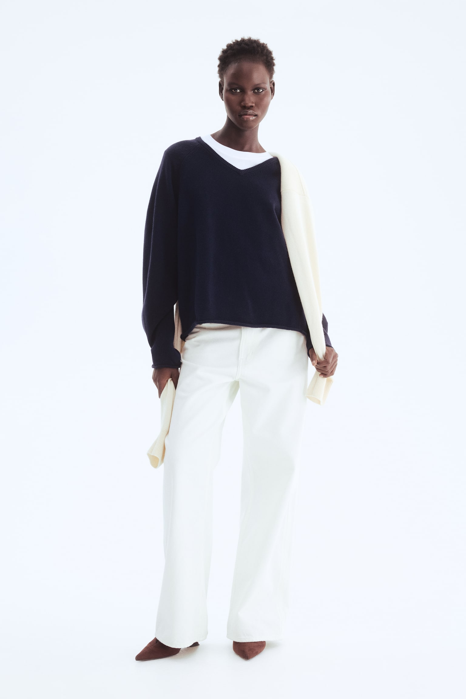 V-neck jumper - Navy blue - 4