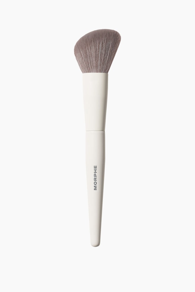 M241 Angled Powder Bronzer Brush - M241 - 1