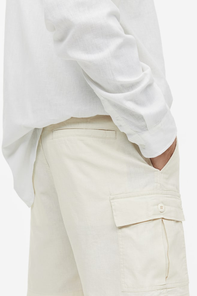 Regular Fit Linen-blend cargo shorts - Cream/Beige - 7