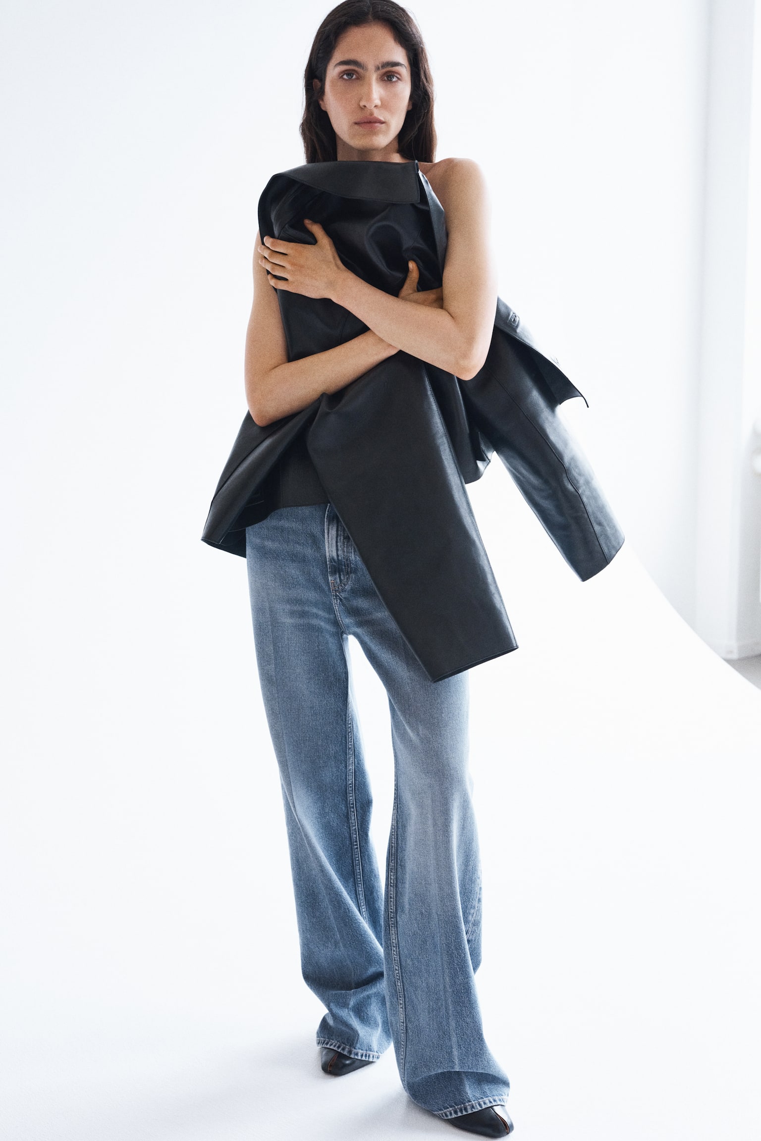 Женские джинсы H&M Wide-Leg Creased, цвет: Светлый джинсовый синий — фото 4