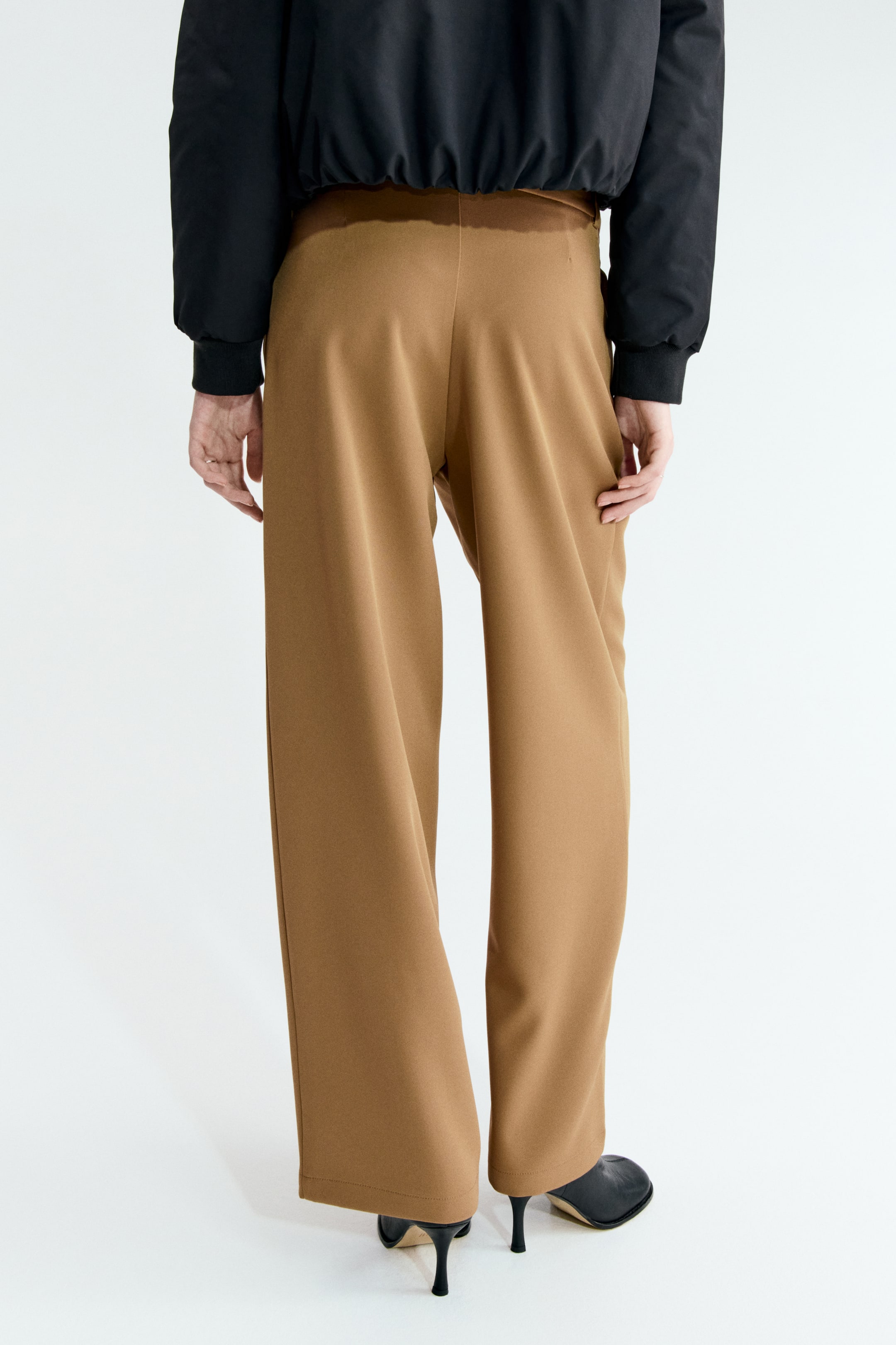 Pantalon chic à effet croisé