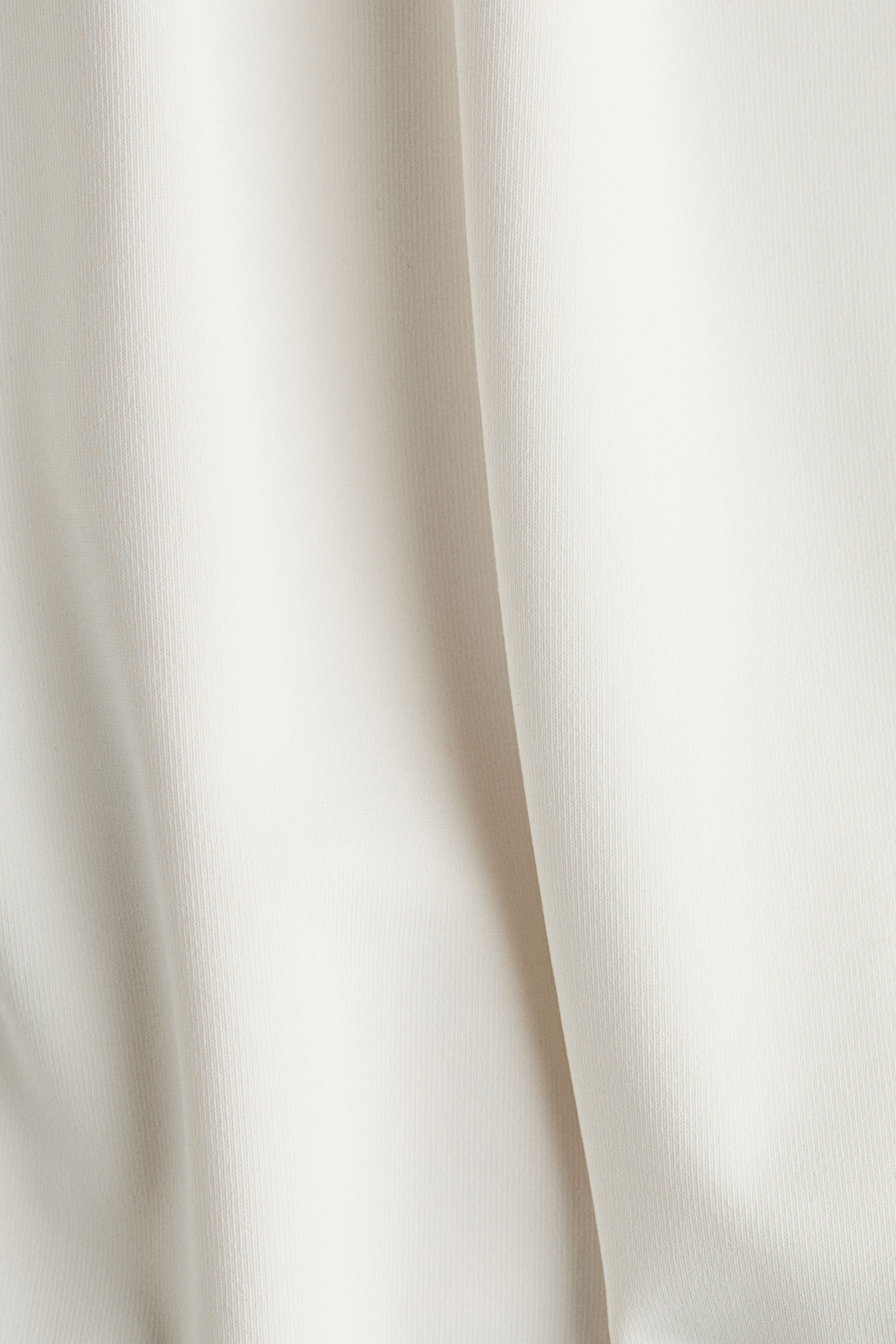 Maillot string avec détail torsadé
