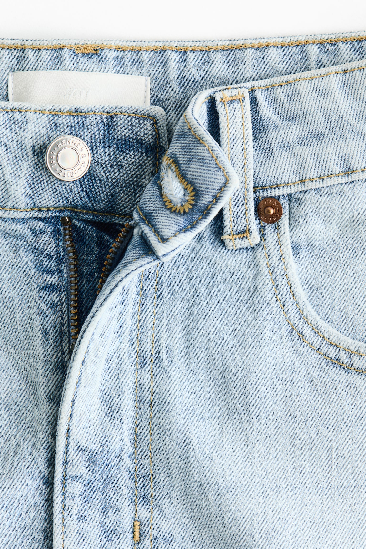 High-waisted denim shorts - 4
