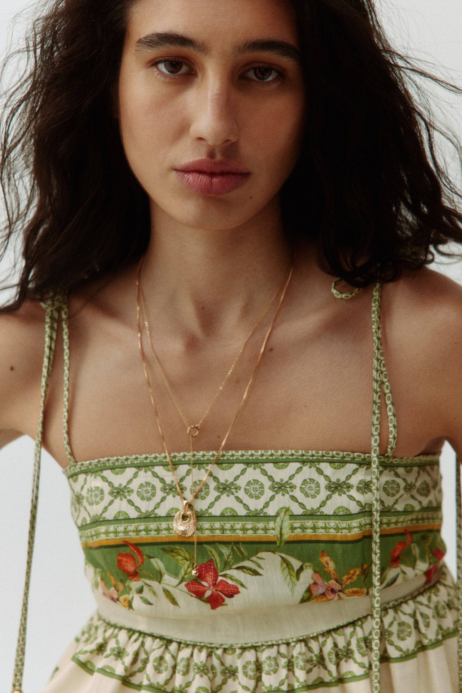 שמלה עם כתפיות קשירה - ירוק/פרחים - 4