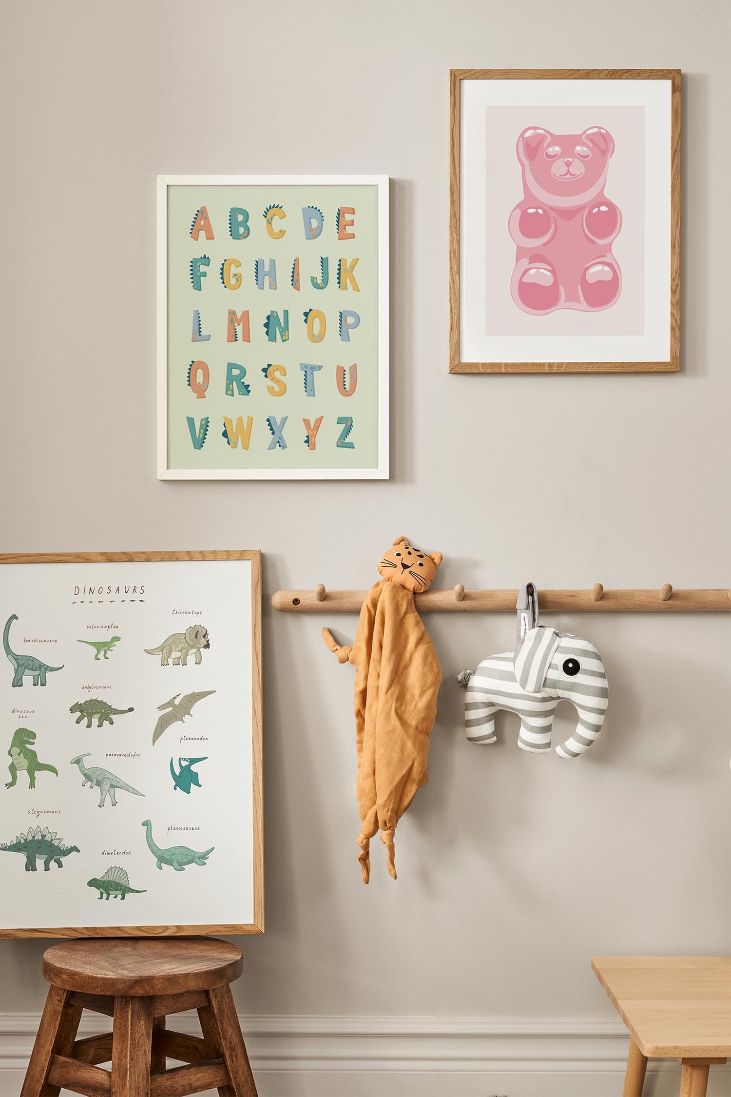 Dinosaur Alphabet Poster - Grün