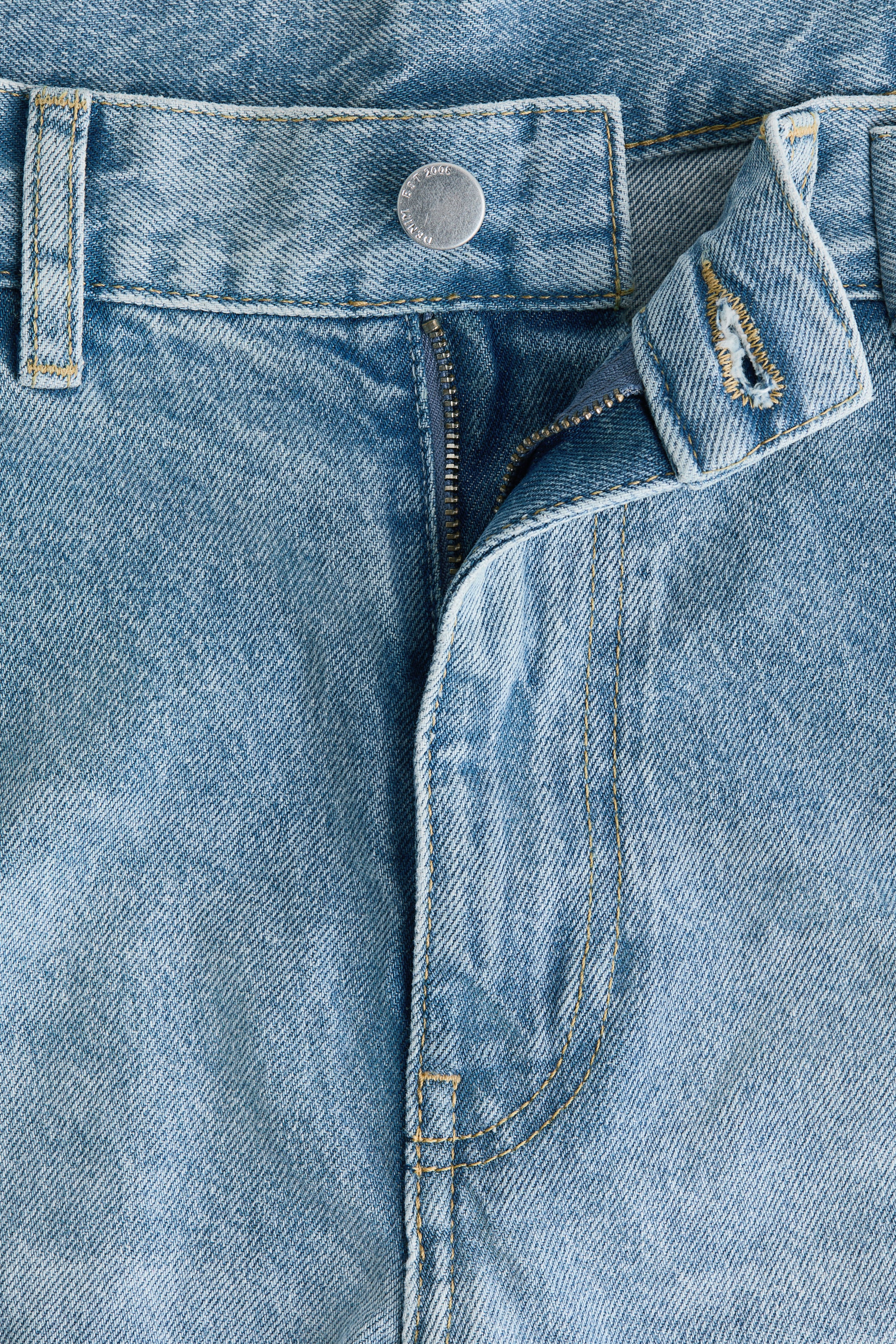 Barrel-Leg High-Waist Jeans