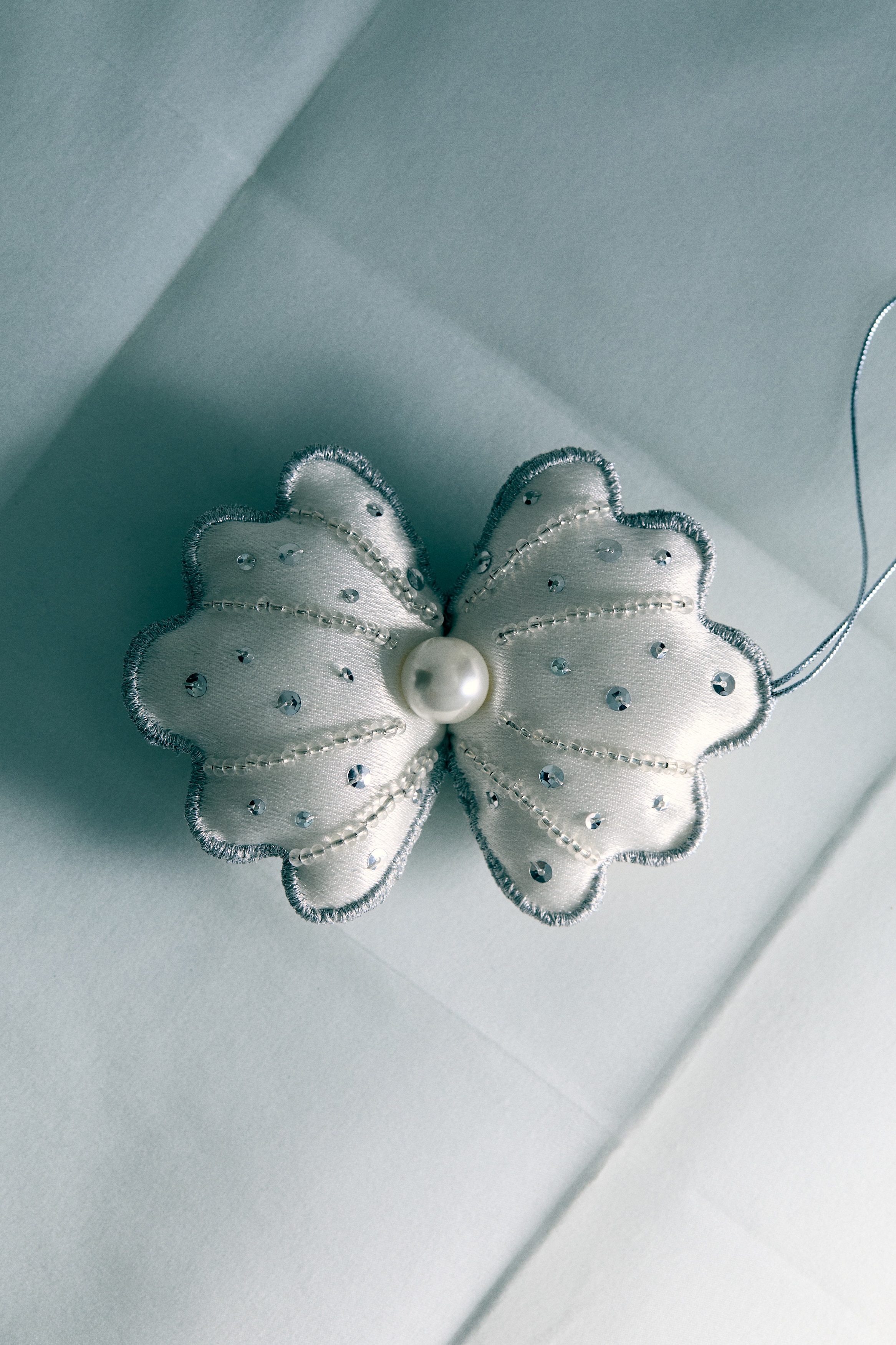 Kerstboomdecoratie - Zilverkleurig/schelp/Wit/ster/Goudkleurig/coupe/Rood/strik/Rood/auto/Goudkleurig/ananas/Zilverkleurig/strik/Rood/bonbon/Groen/bonbon