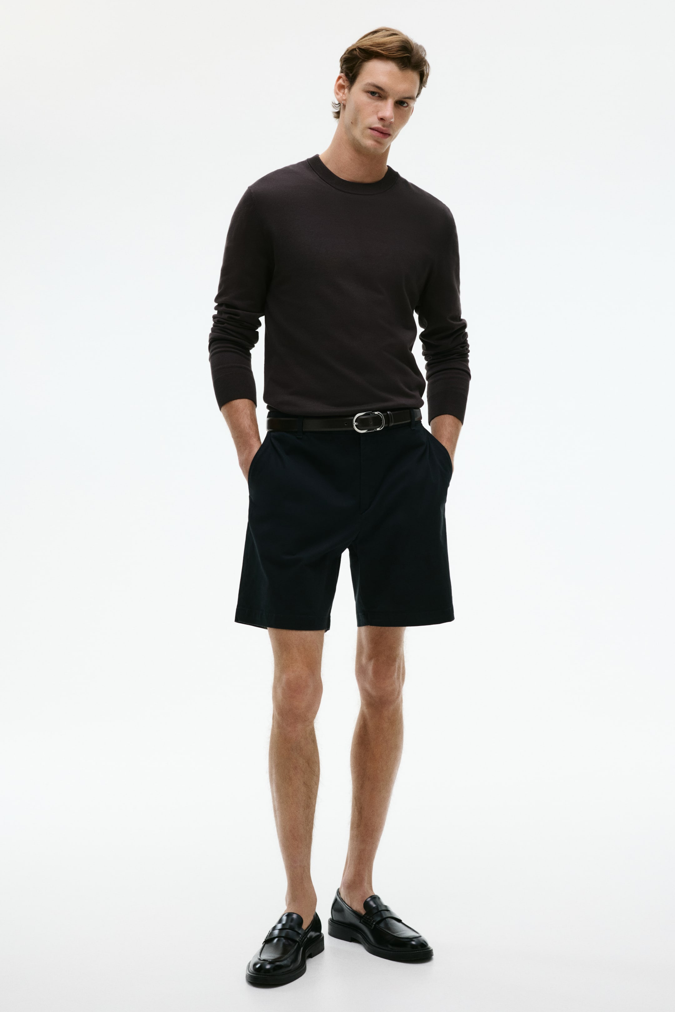 拡大画像を表示: レギュラーフィット チノショートパンツ - ブラック - Men | H&M JP 1