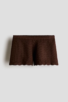 Pointellestickade shorts