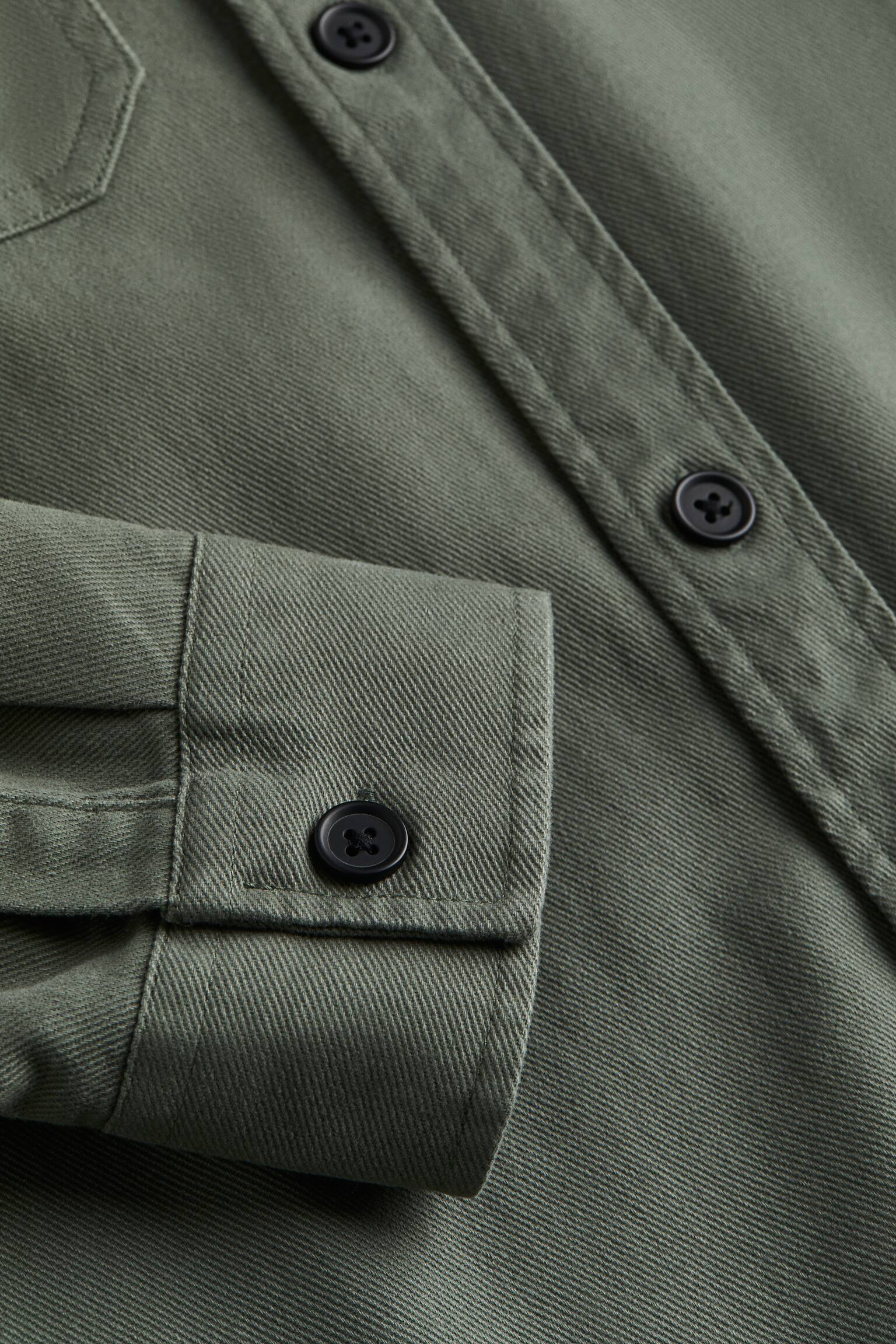 Áo sơ mi khoác Regular Fit - Màu xanh lá đậm - 2