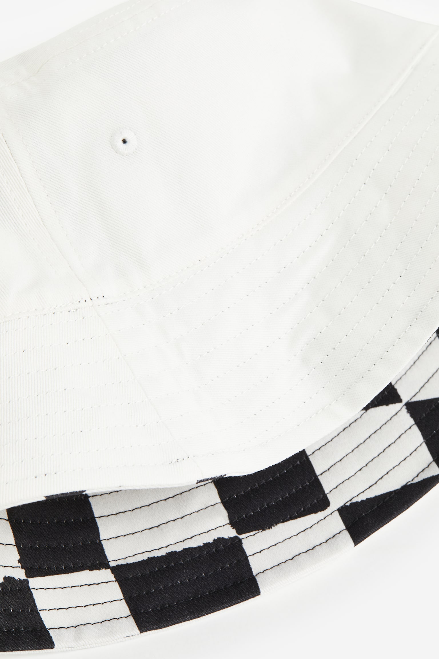 Reversible Bucket Hat - Black/White check - 2