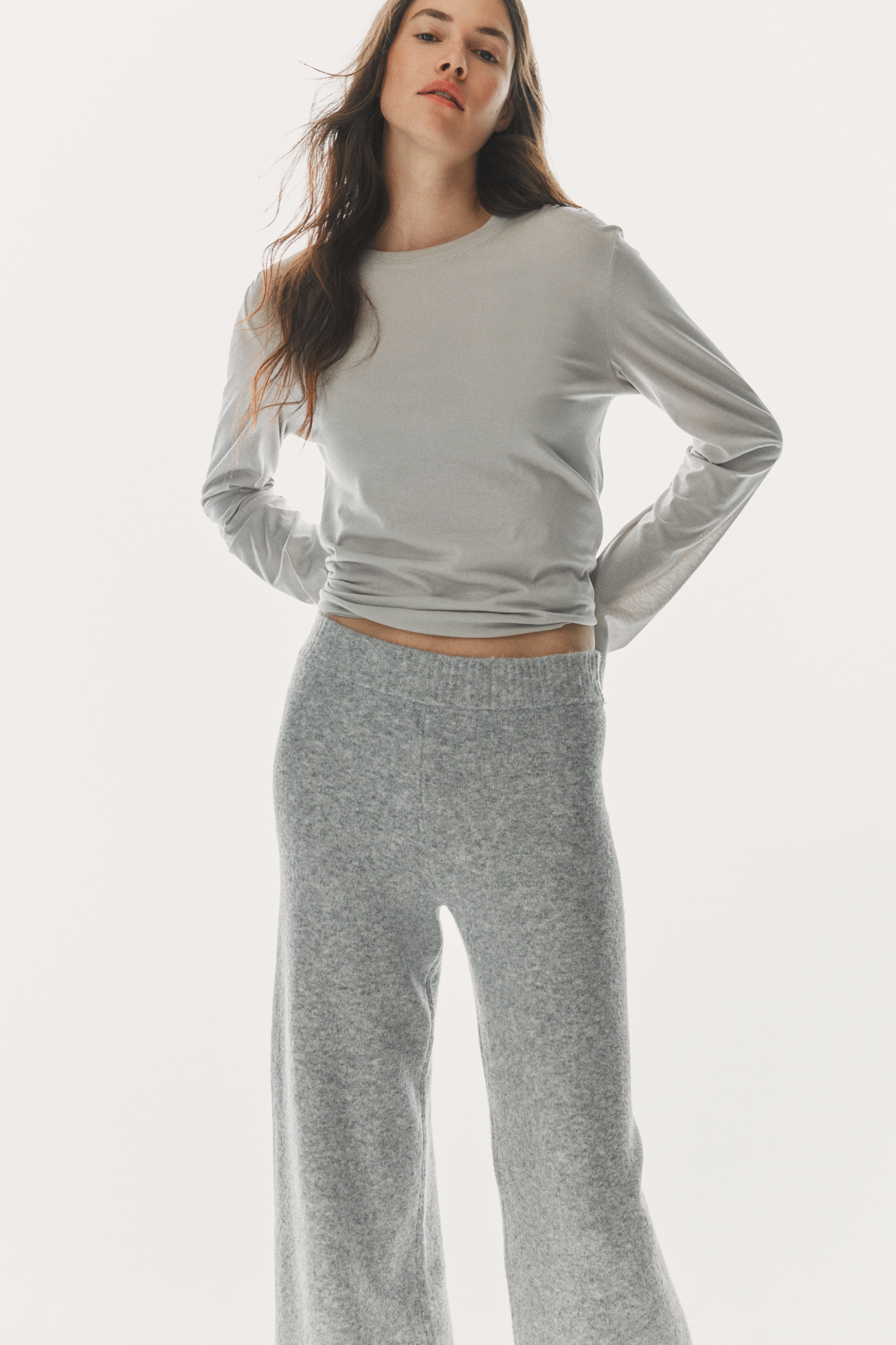 Fine-knit trousers