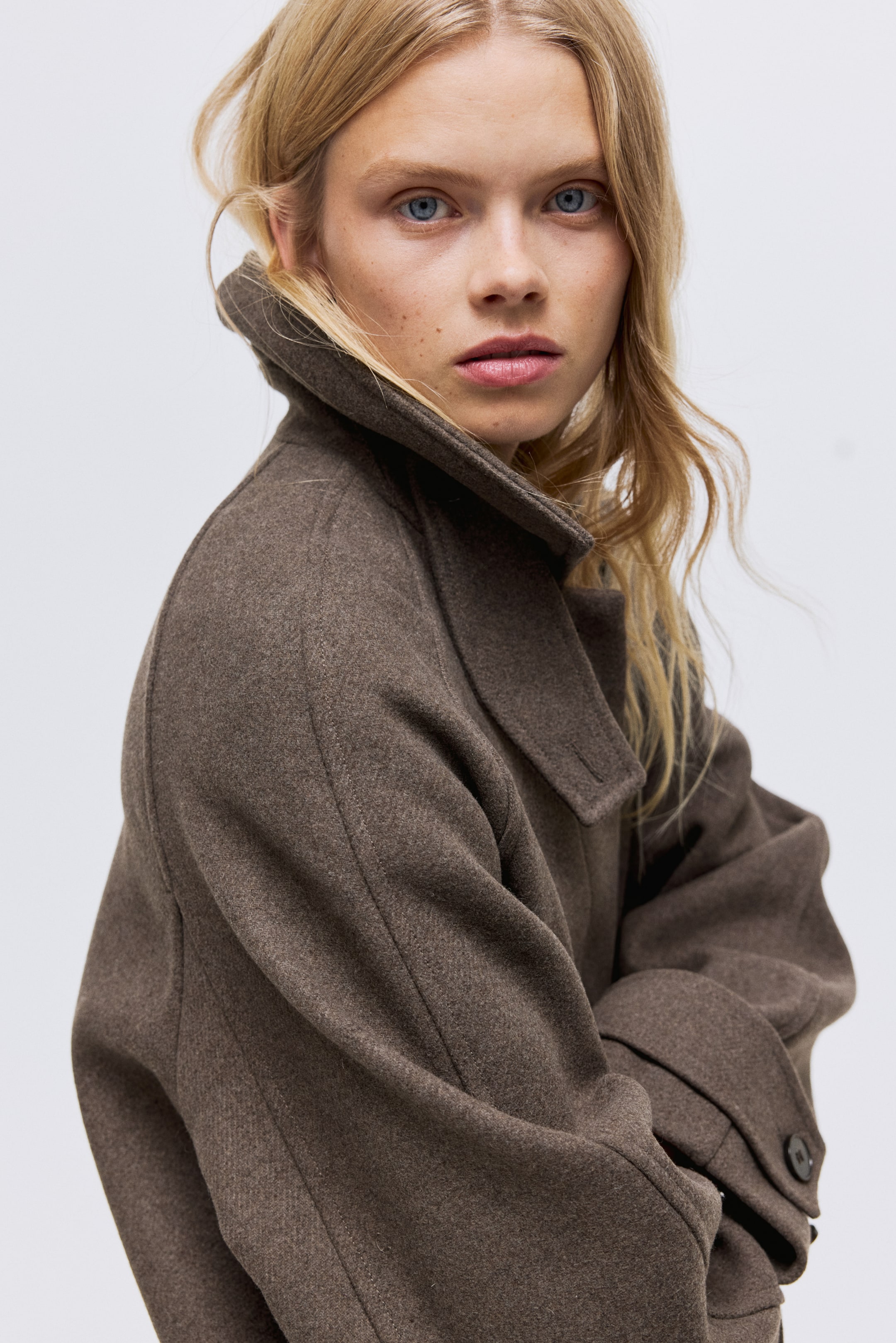 Größeres Bild ansehen: Mantel mit Bindegürtel - Mattbraun - Ladies | H&M DE 5