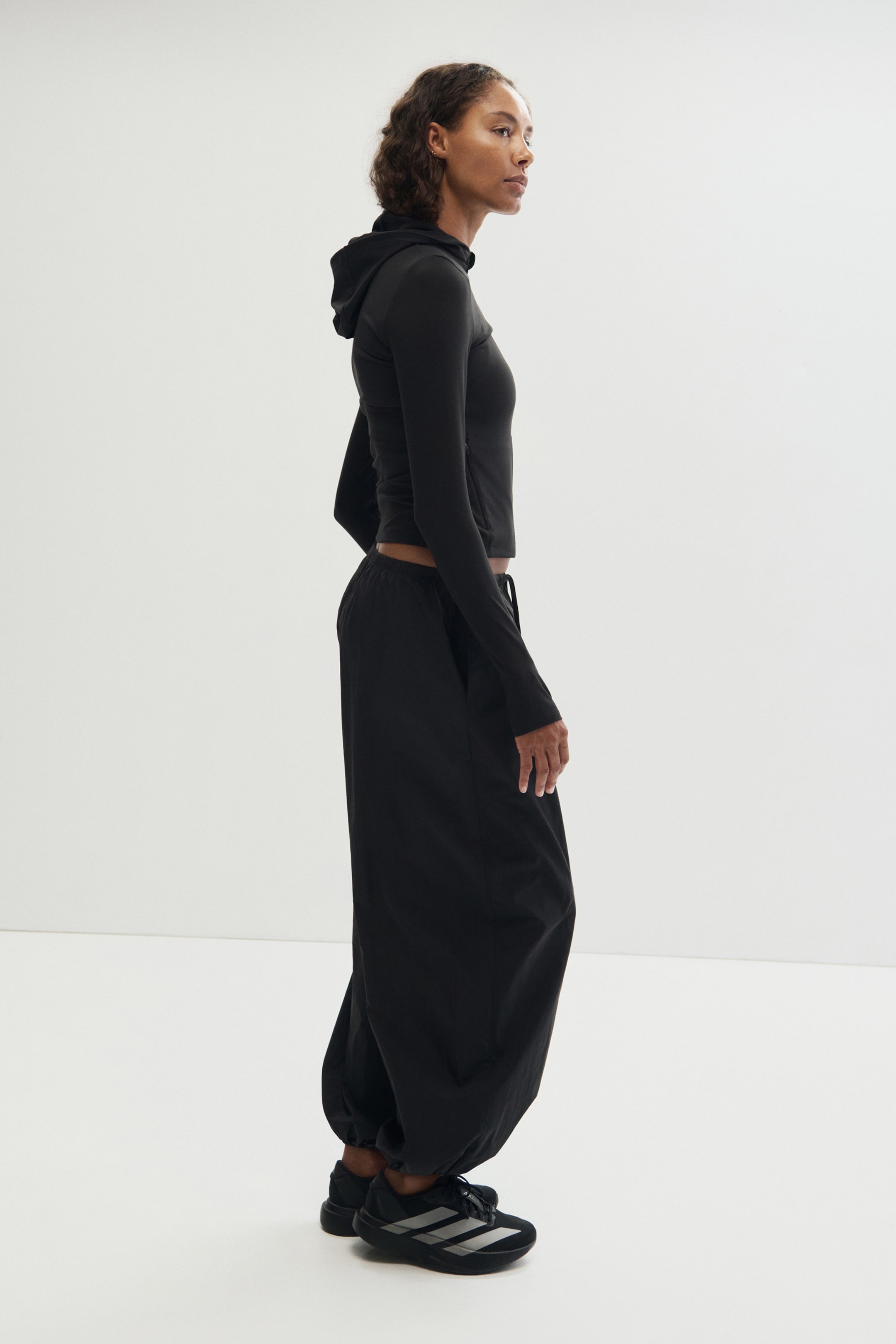 Water-Repellent Balloon-Leg Sports Pants
