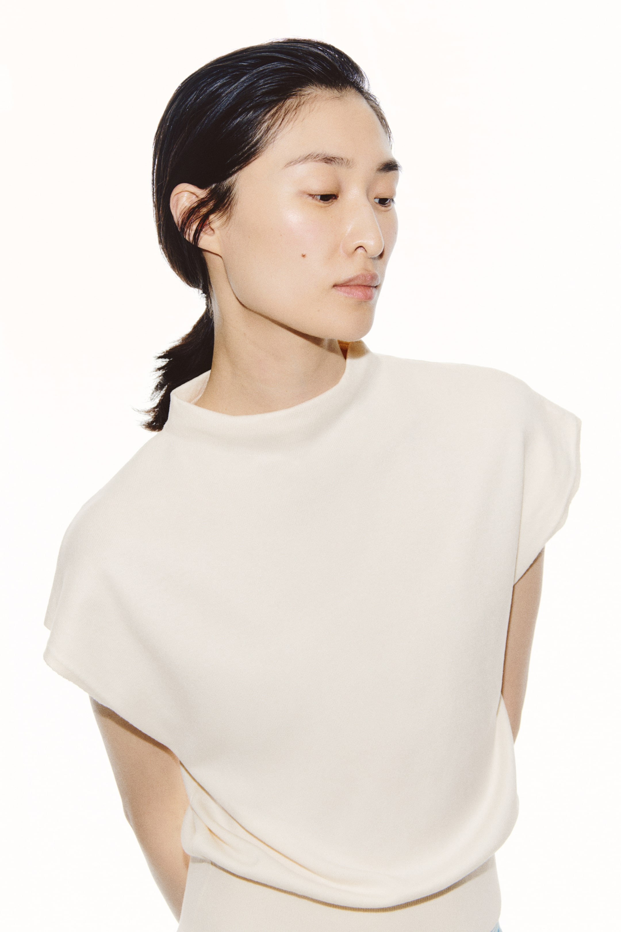 Cap-Sleeved Fine-Knit Top