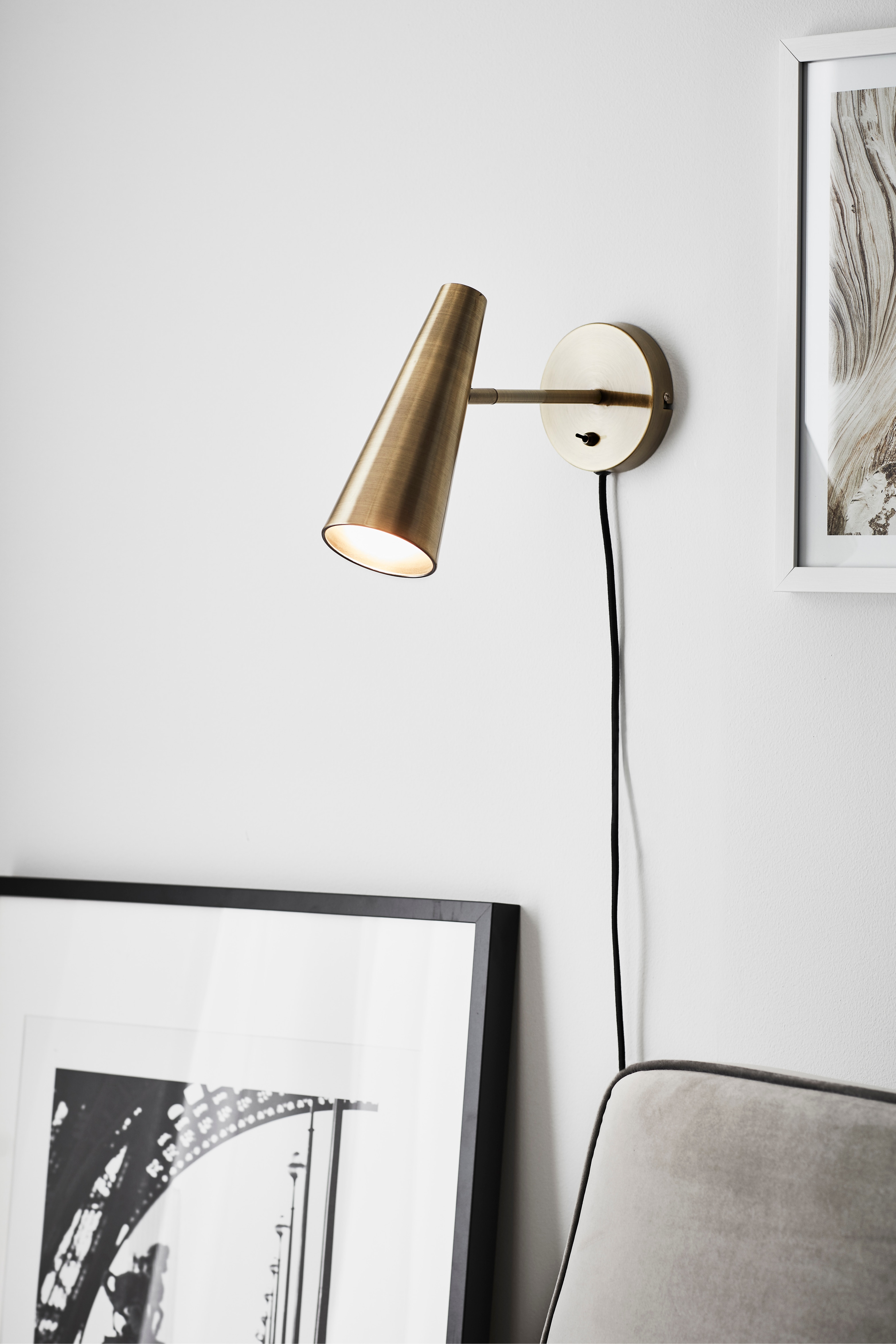 Peak Wall Lamp - Antique/Black