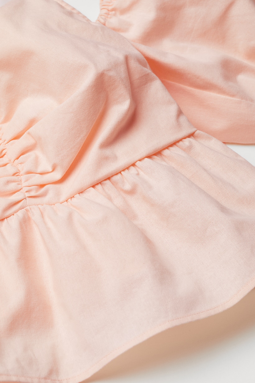 blusa blanca hombro descubierto