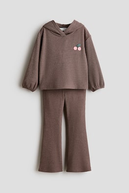 2-delat ribbstickat set