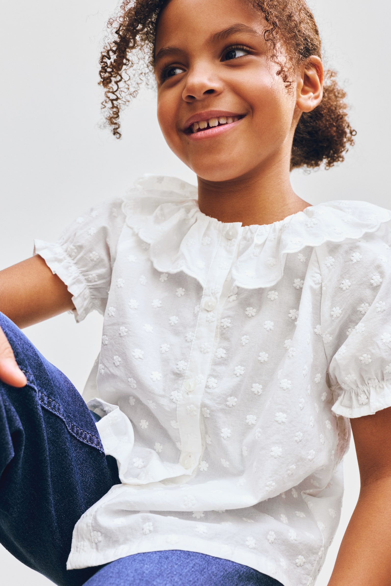 Flounce-collar embroidered blouse - Cream - 3