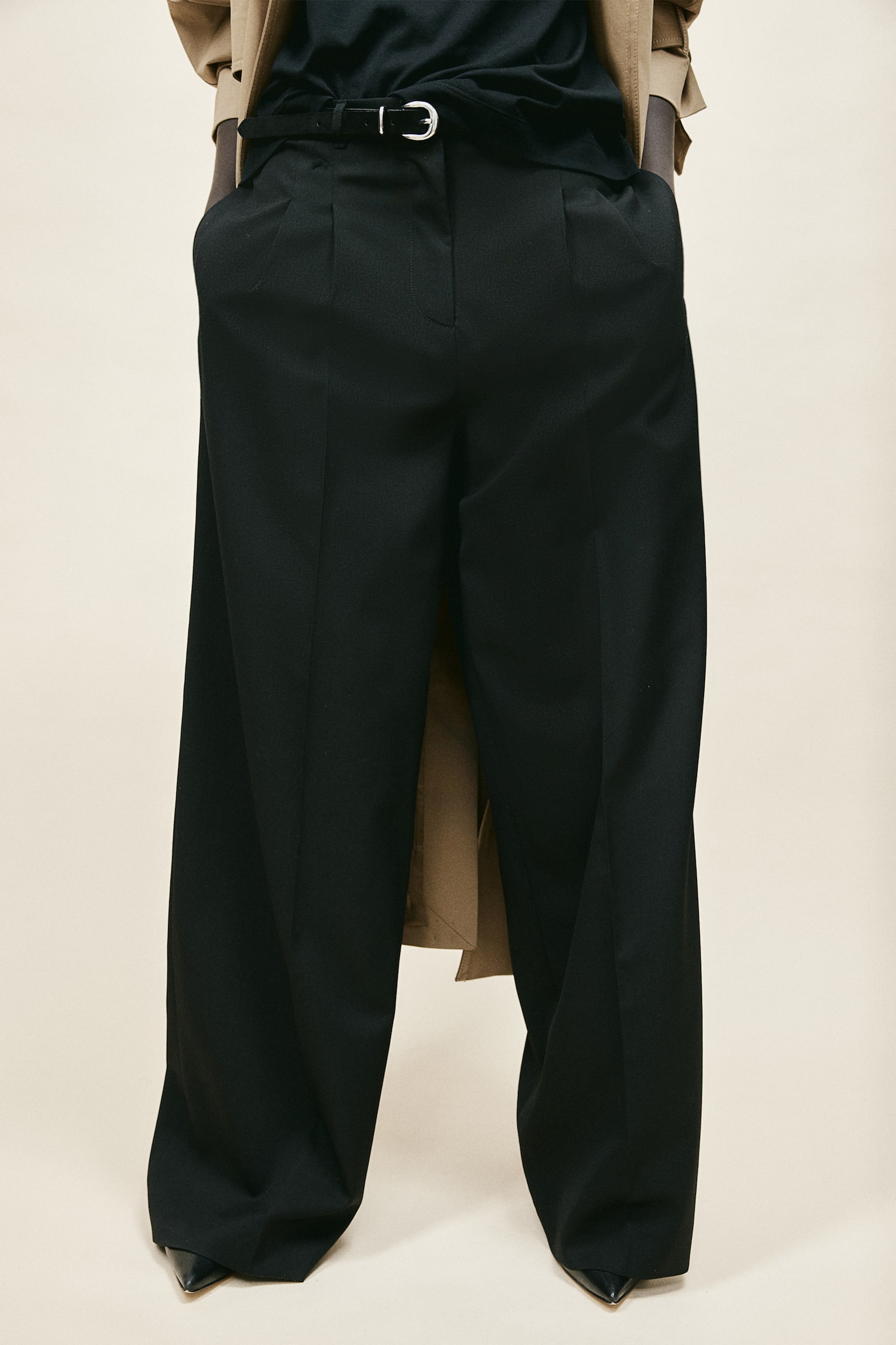 Wide wool trousers - Black/Dark greige - 5