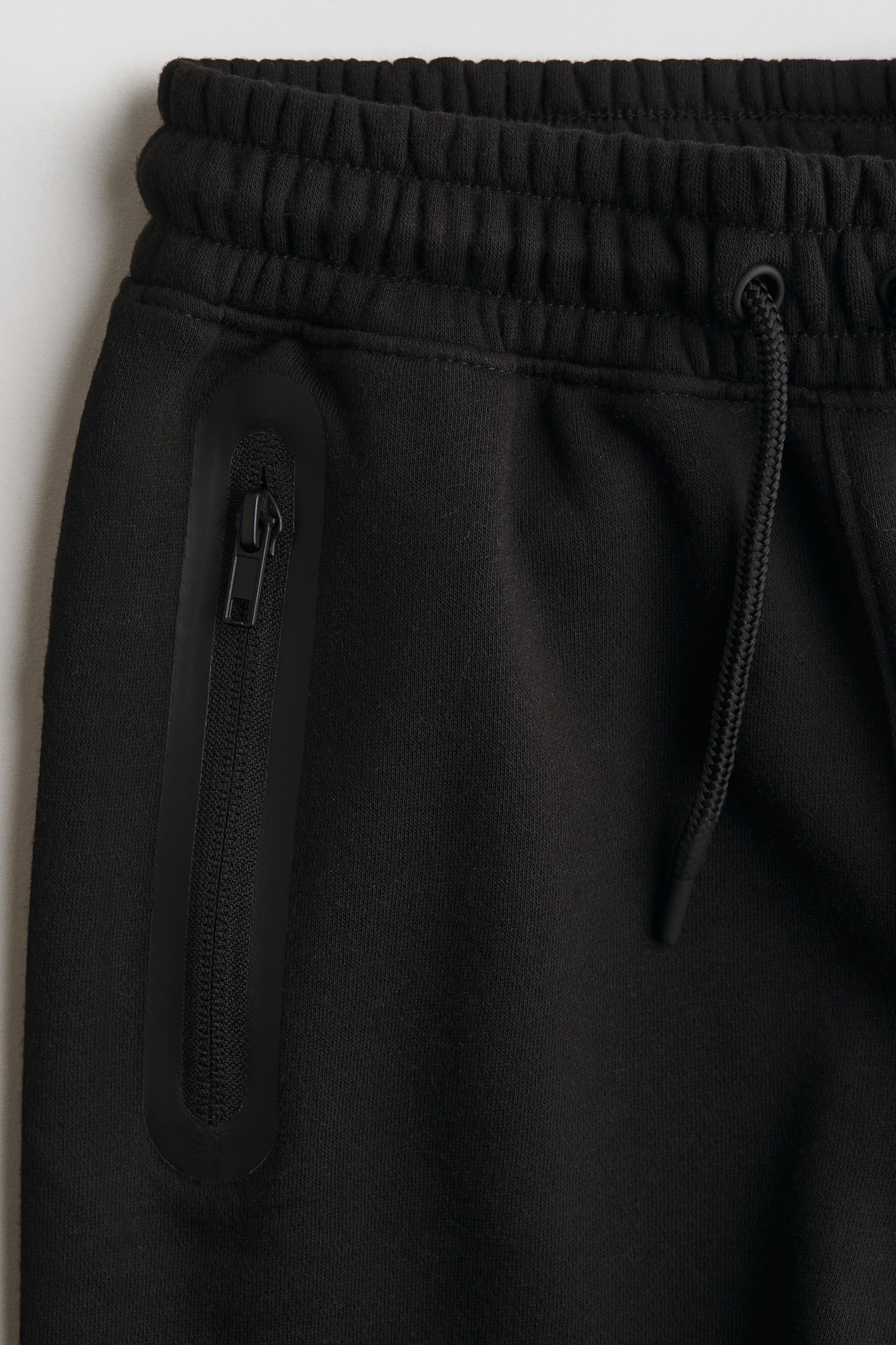 Ingrandisci l'immagine: Joggers in felpa - Nero - BAMBINO | H&M CH 2
