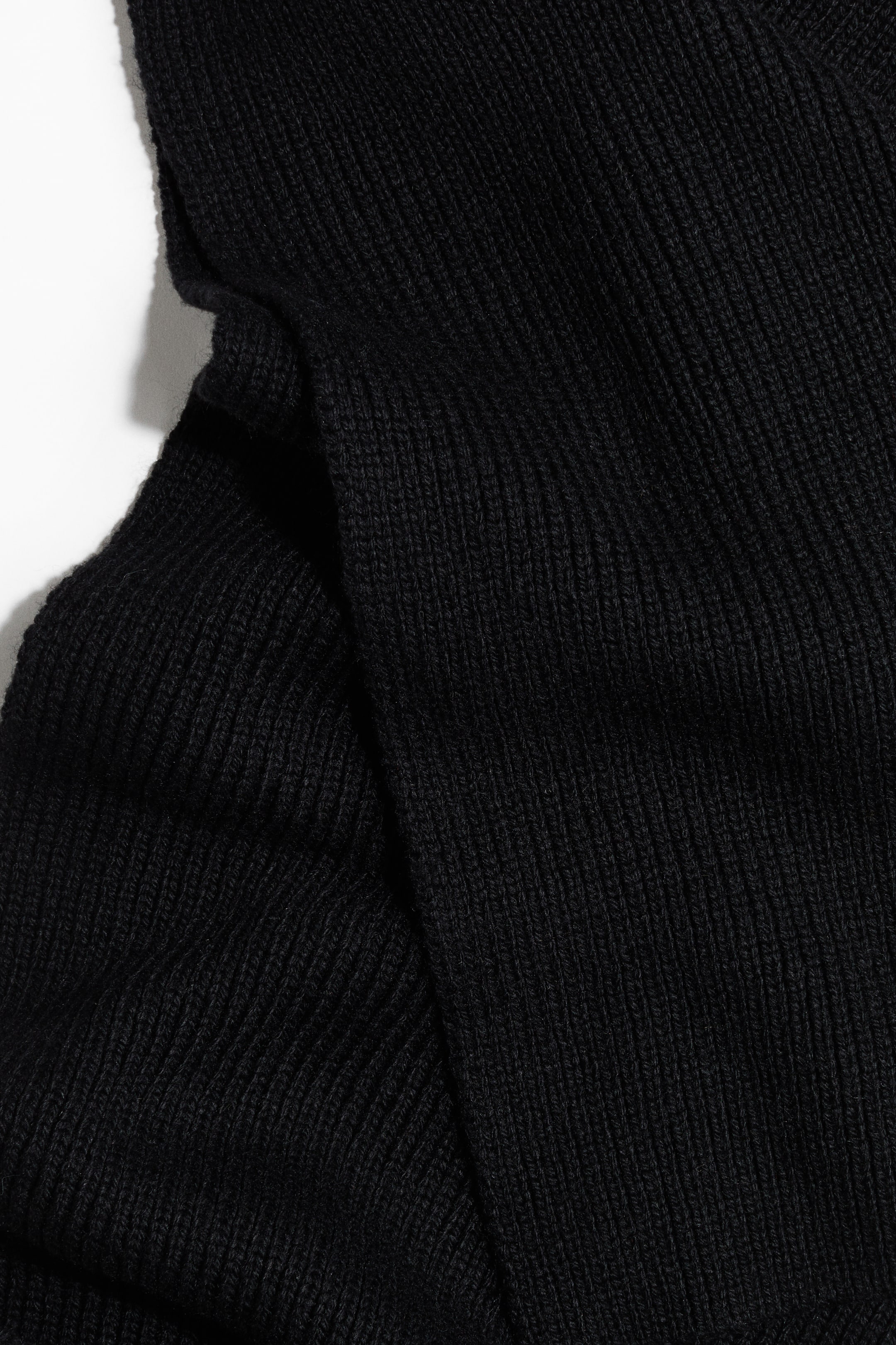 Prikaži veću sliku: Knitted scarf - Black - Men | H&M RS 2