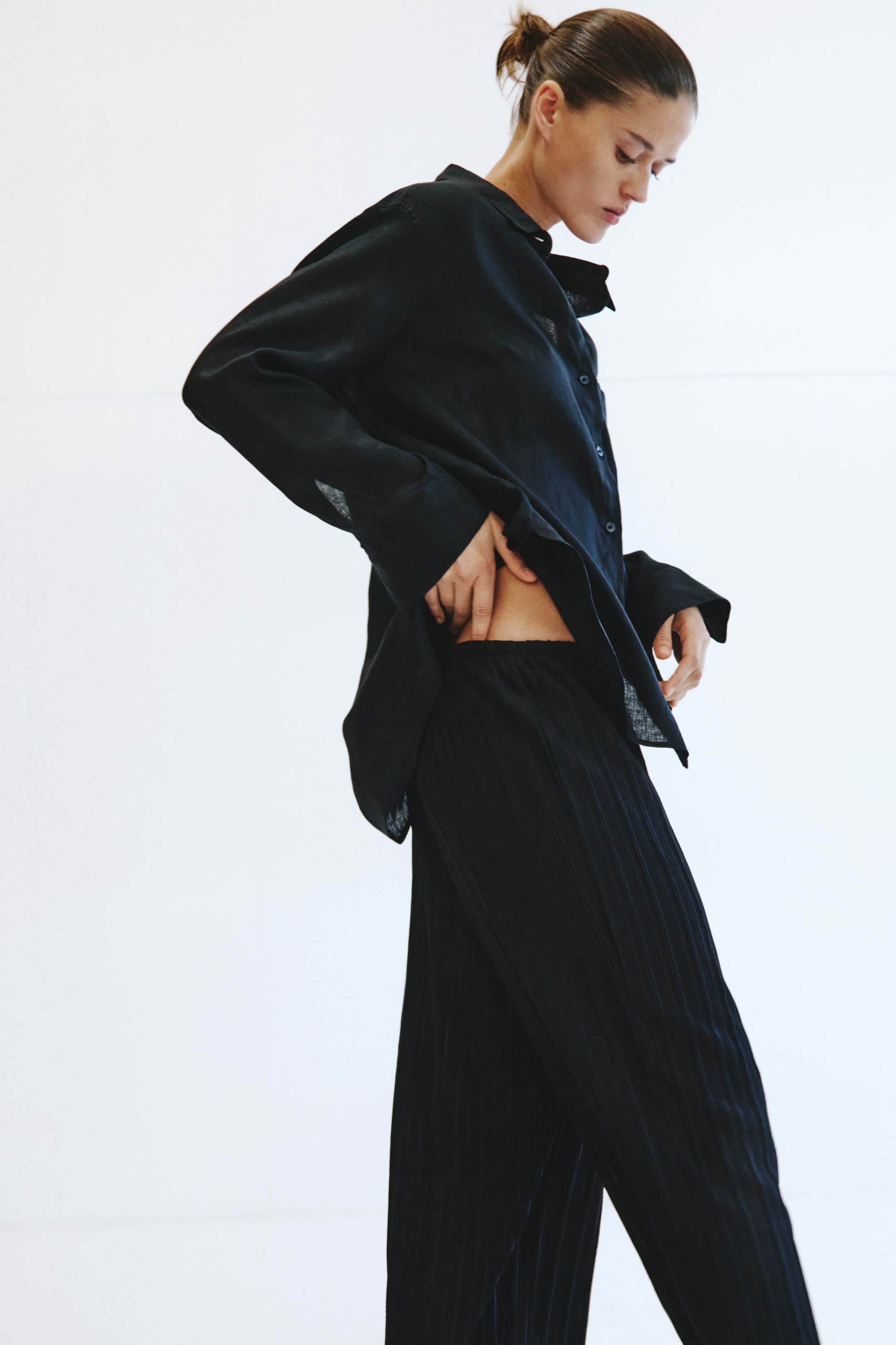 Женские брюки H&M Crinkled Pull-On Pants — фото 3