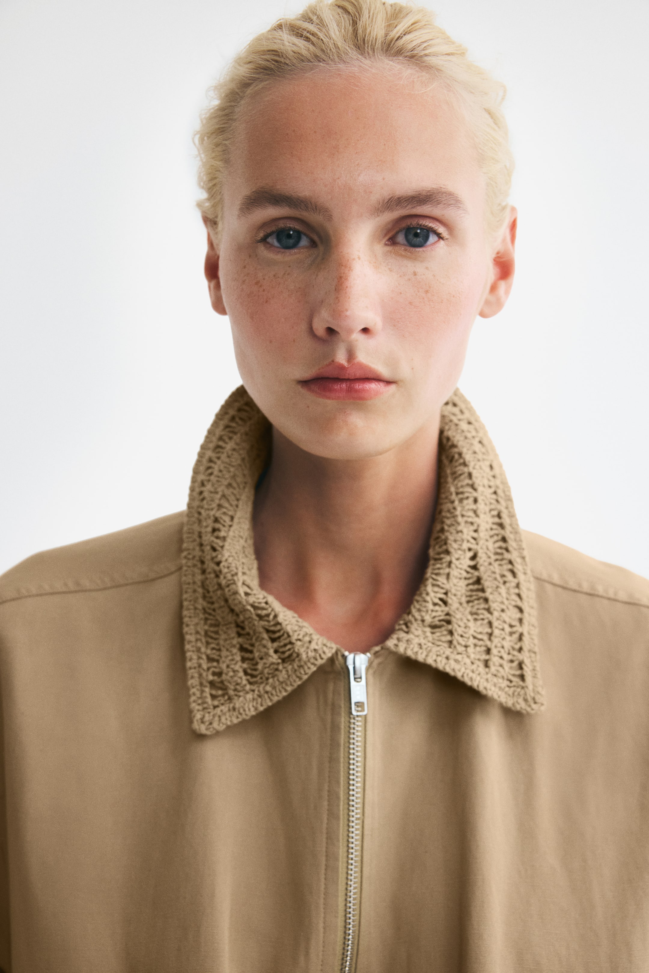 Näytä suurempi kuva: Pellavasekoitteinen lentäjäntakki - Beige - NAISET | H&M FI 1
