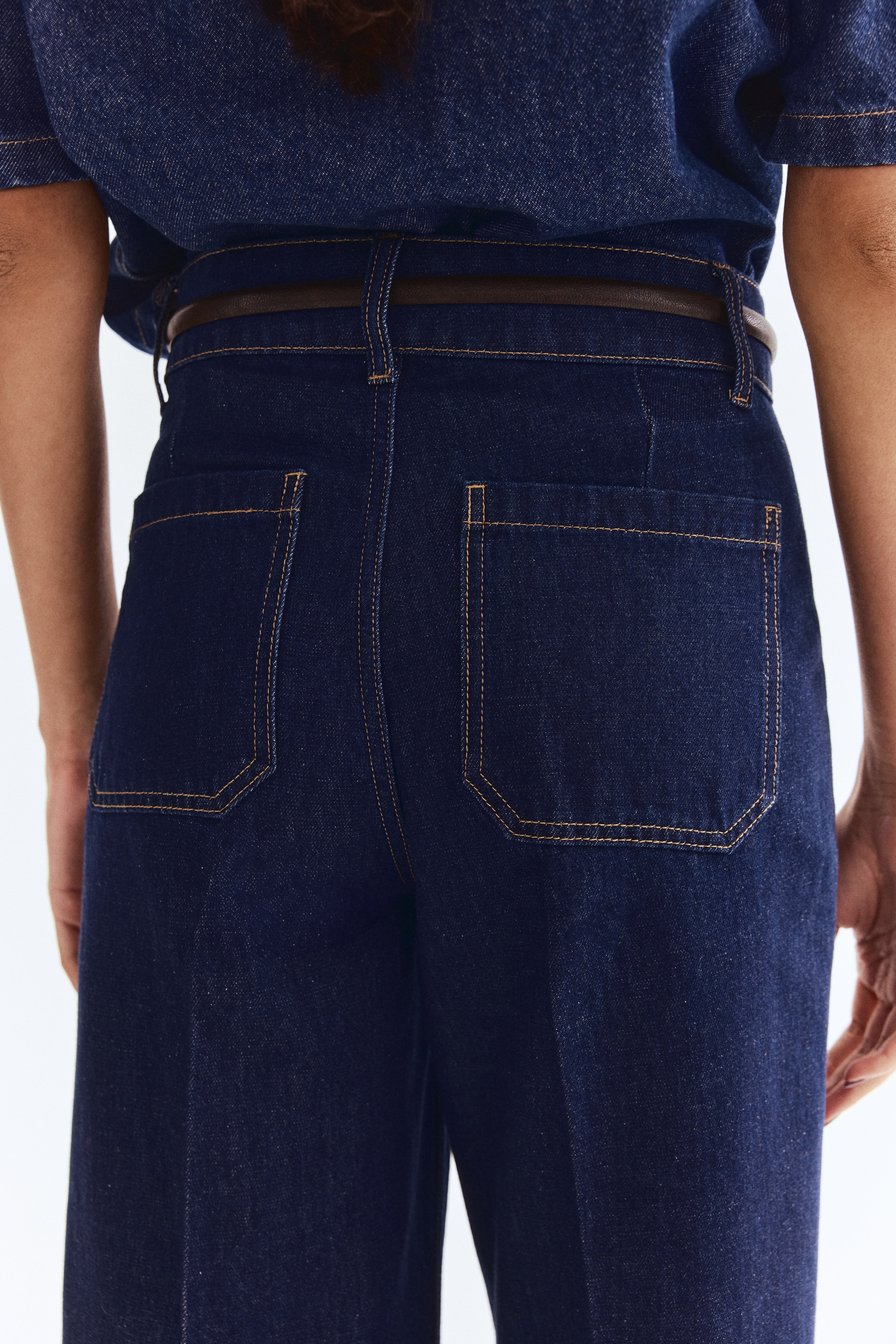 Wide High Ankle Jeans