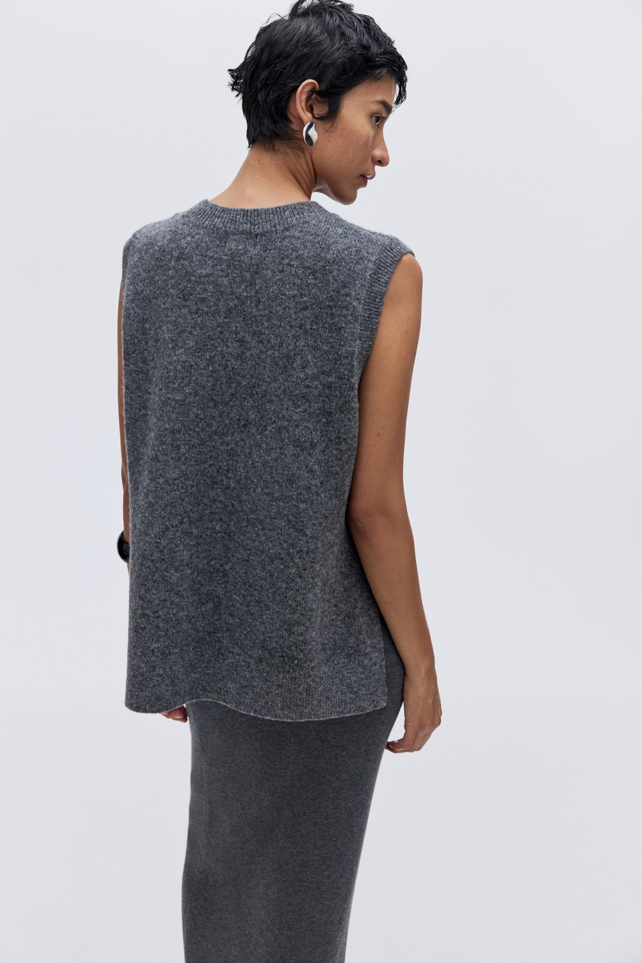 Sweater vest - image 2