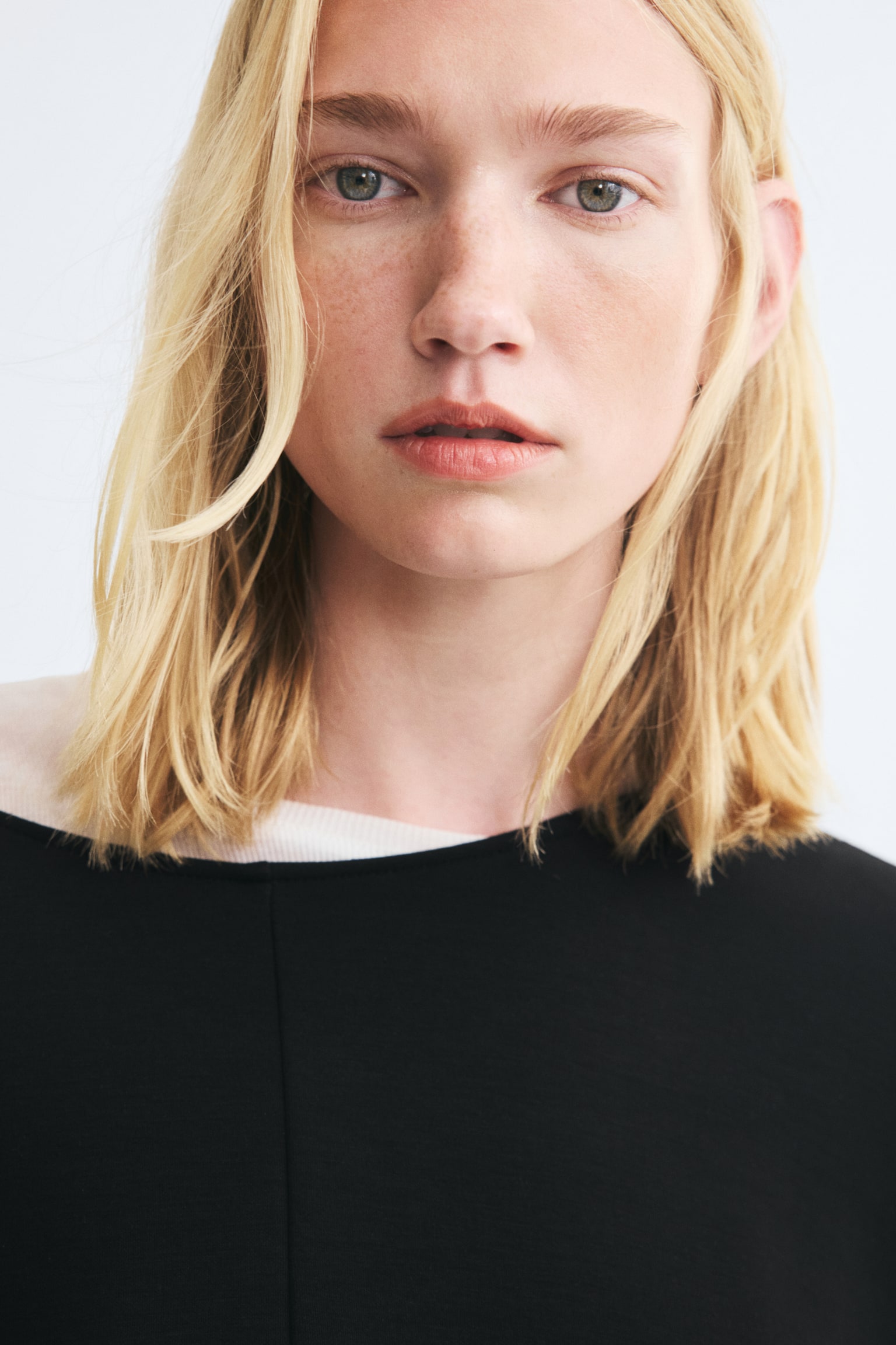 Женский свитшот H&M Batwing-Sleeved Scuba, цвет: Чёрный — фото 5