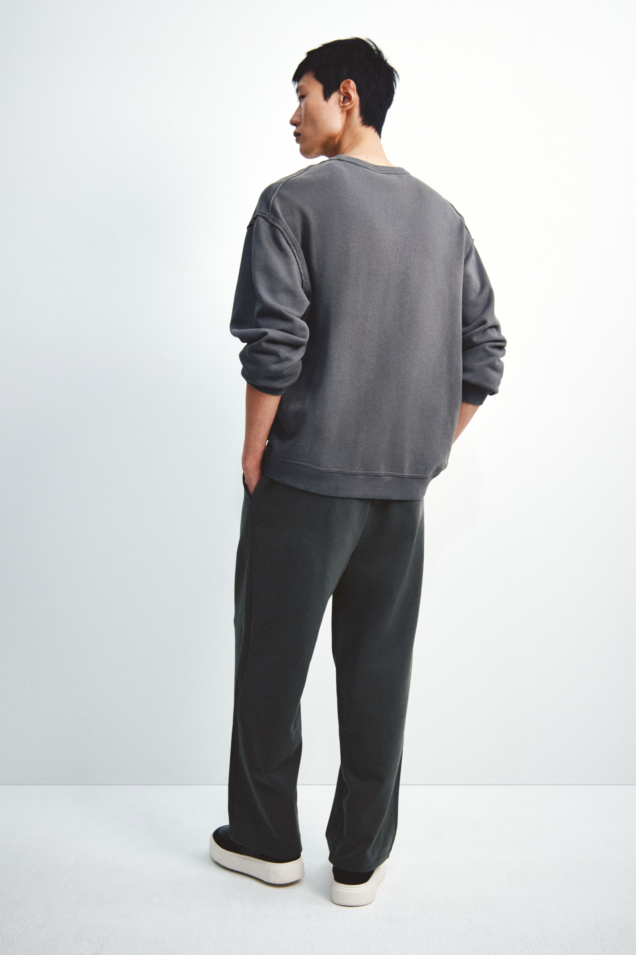 이미지 확대 보기: 코튼 팬츠 - 다크 그레이 - Men | H&M KR 3