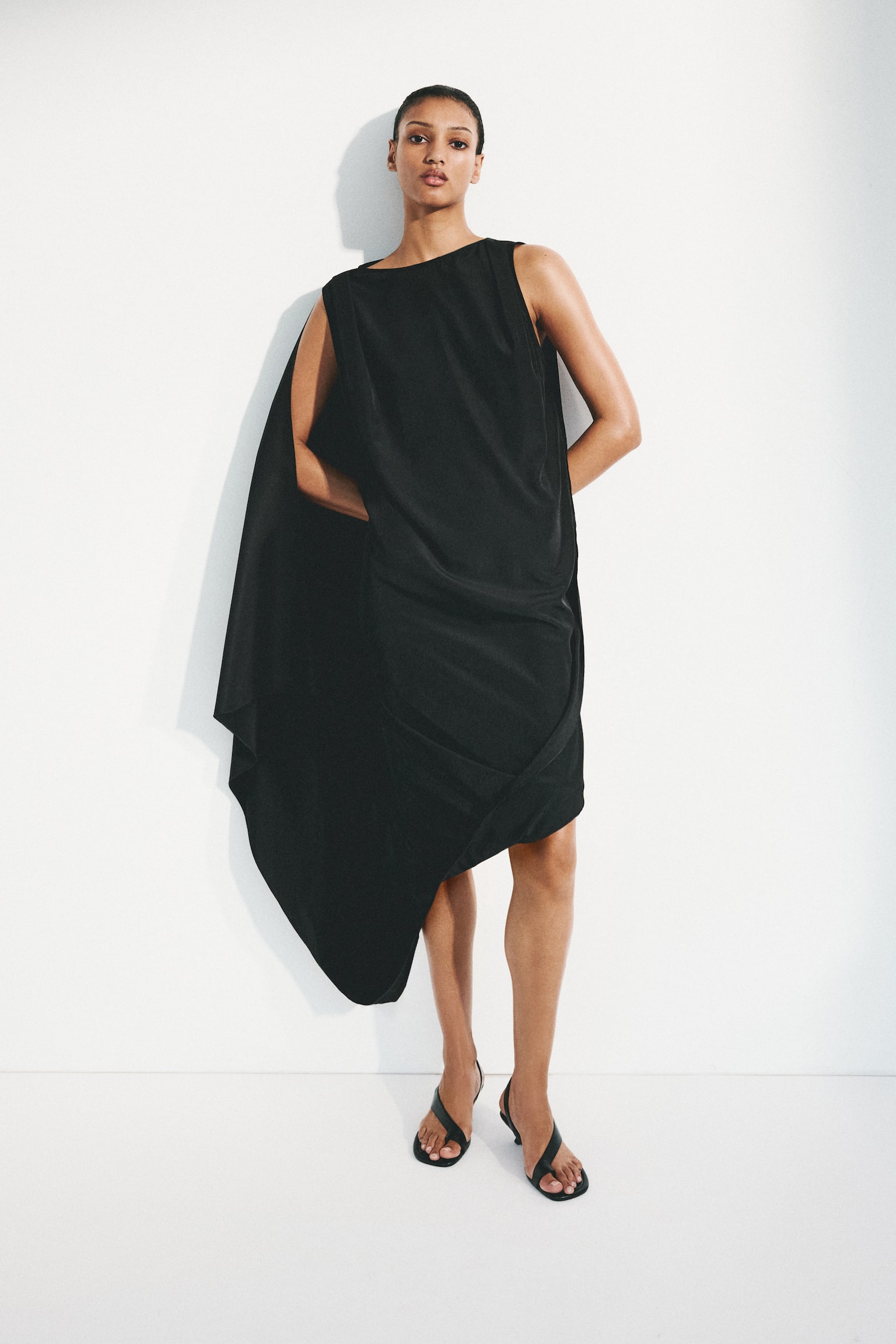 Vestido midi drapeado-Negro - 3