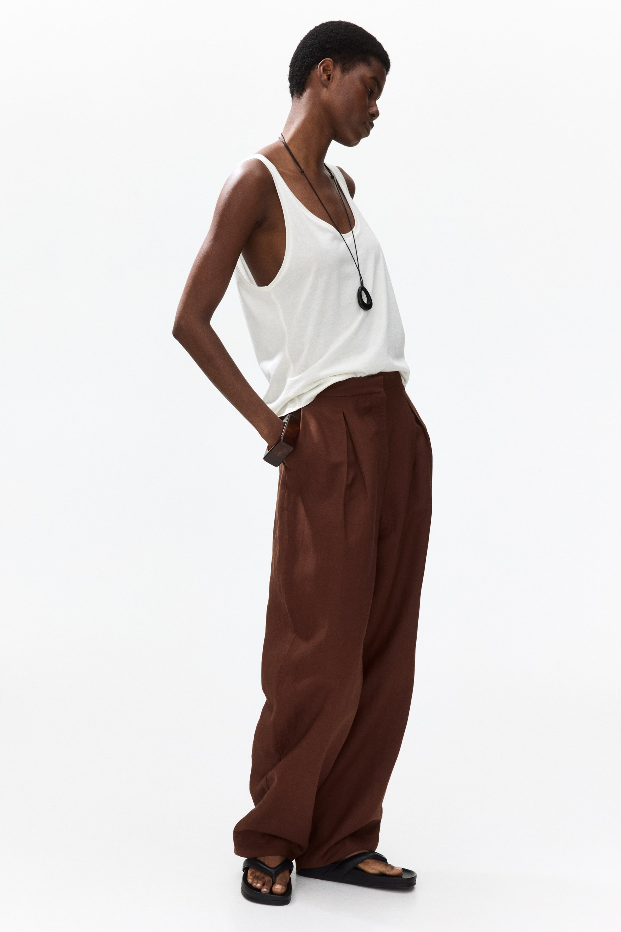 Linen-Blend Barrel-Leg Pants