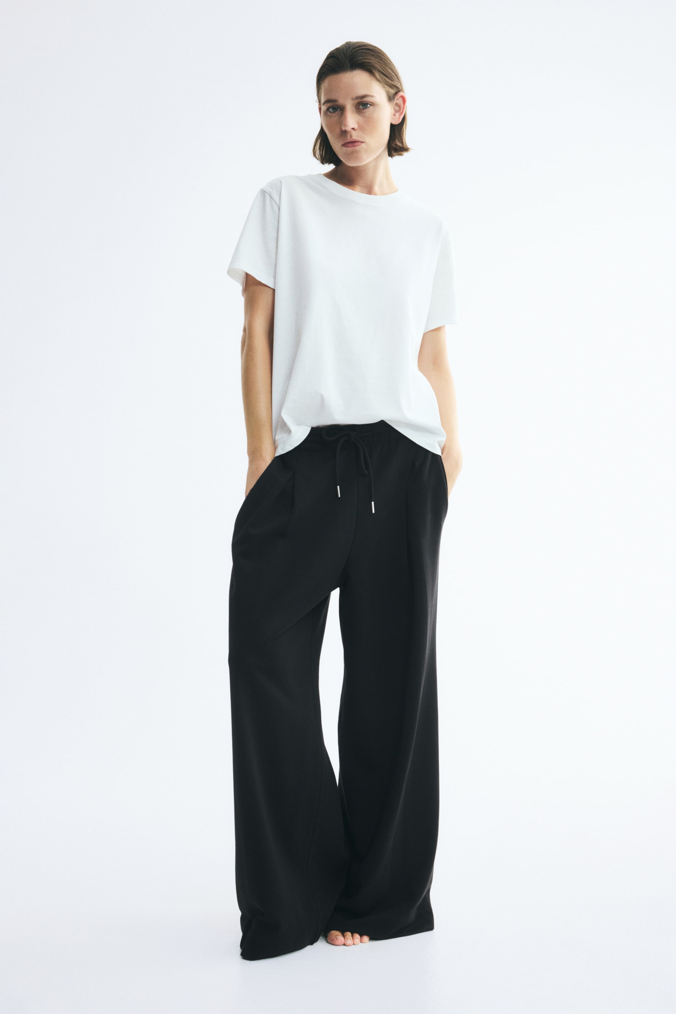 Pleat-Detail Drawstring Pants