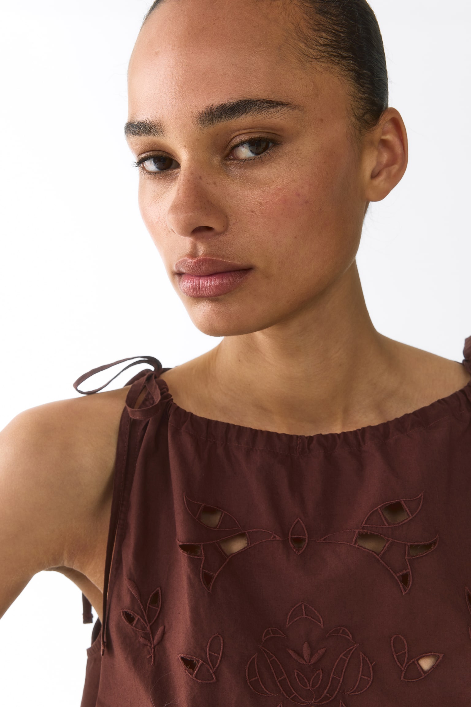 Broderie anglaise tie-strap top-Brown - 4
