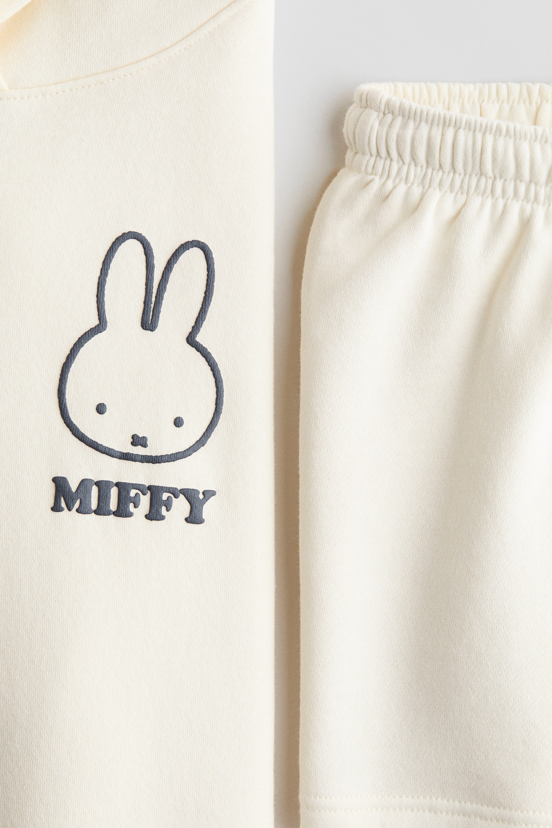 Ampliar la imagen: Conjunto de 2 piezas en french terry con diseño - Beige claro/Miffy - Kids | H&M MX 3