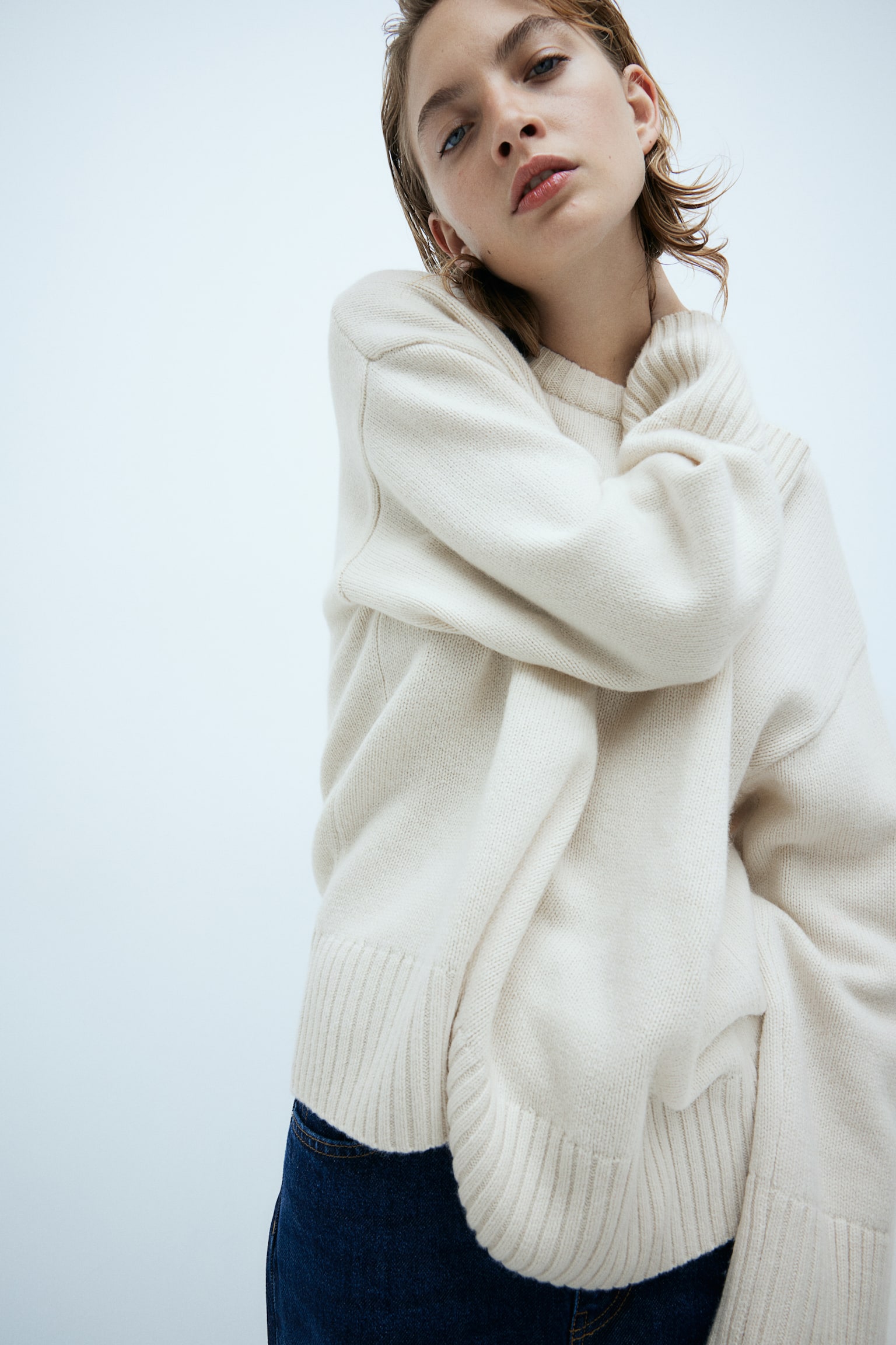 Oversized cashmere-blend jumper - Light beige/Dark grey/Black/Greige - 1